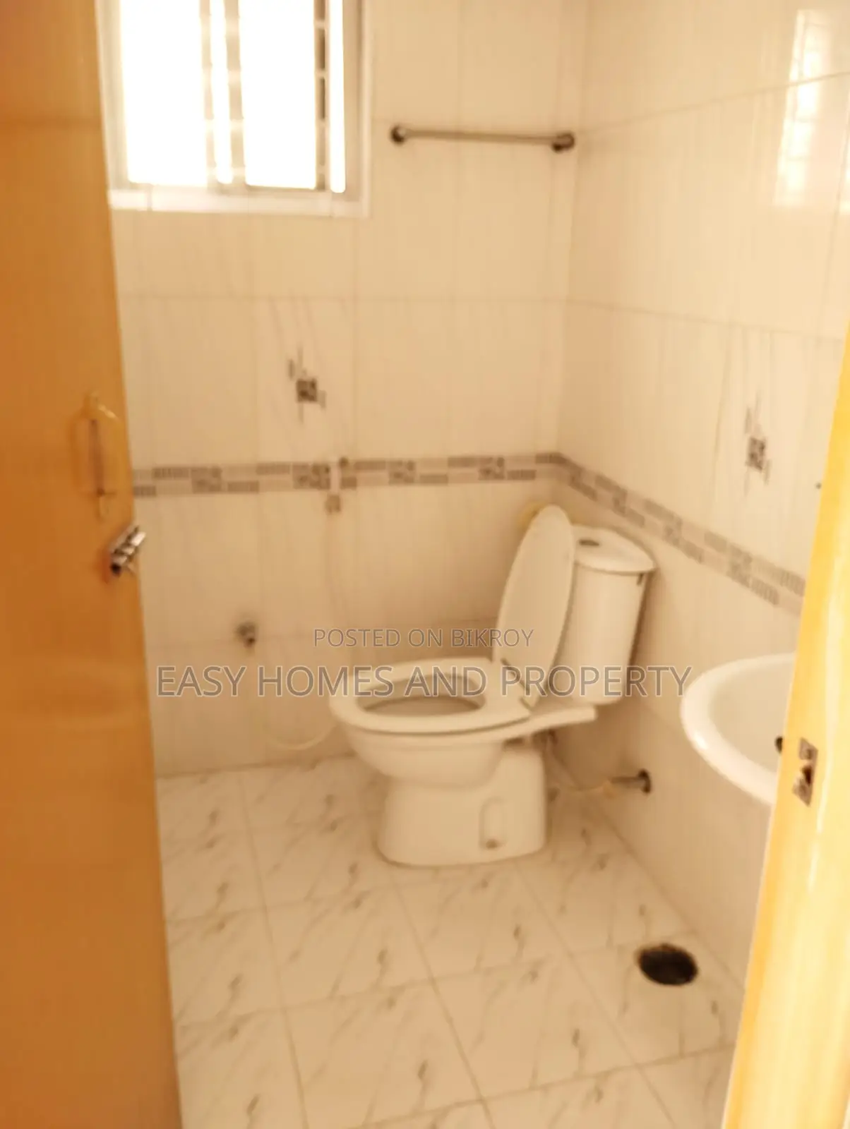 Furnished 3-bedroom Apartment in Easyhomes, Uttara for sale in Uttara