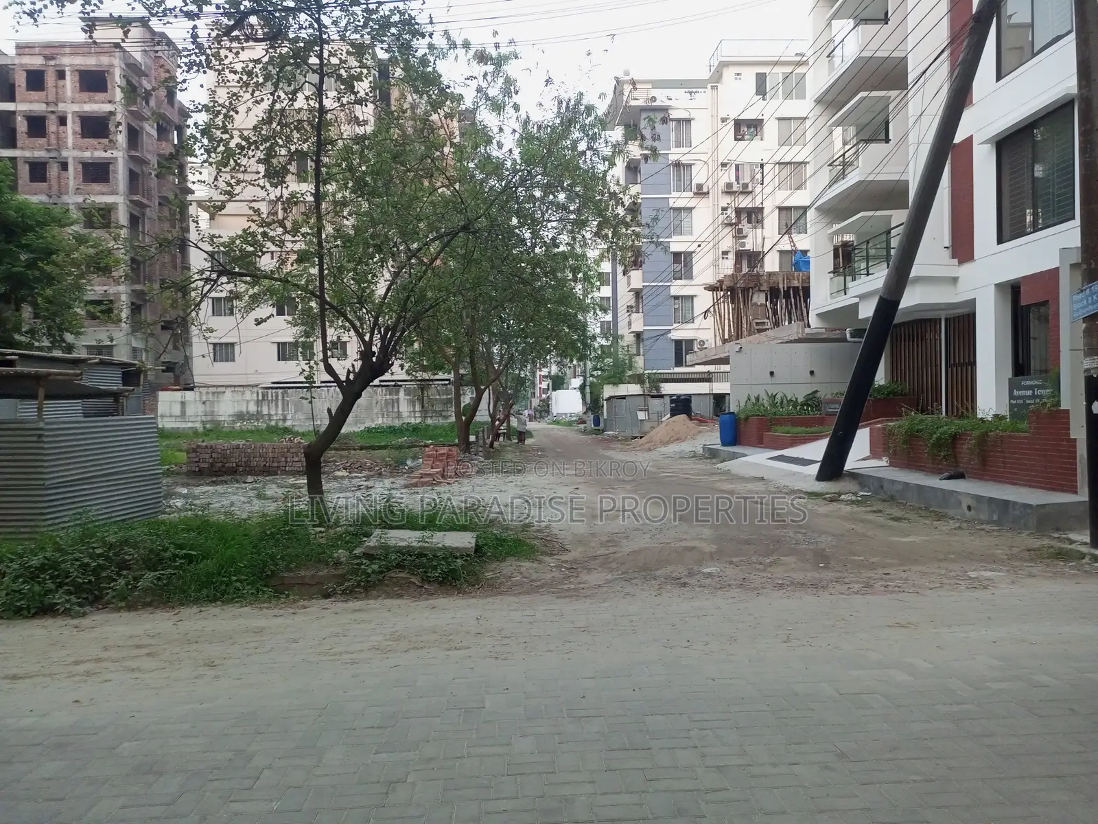 I-Block = South Face = Urgent Ready Plot Sale. in Basundhara