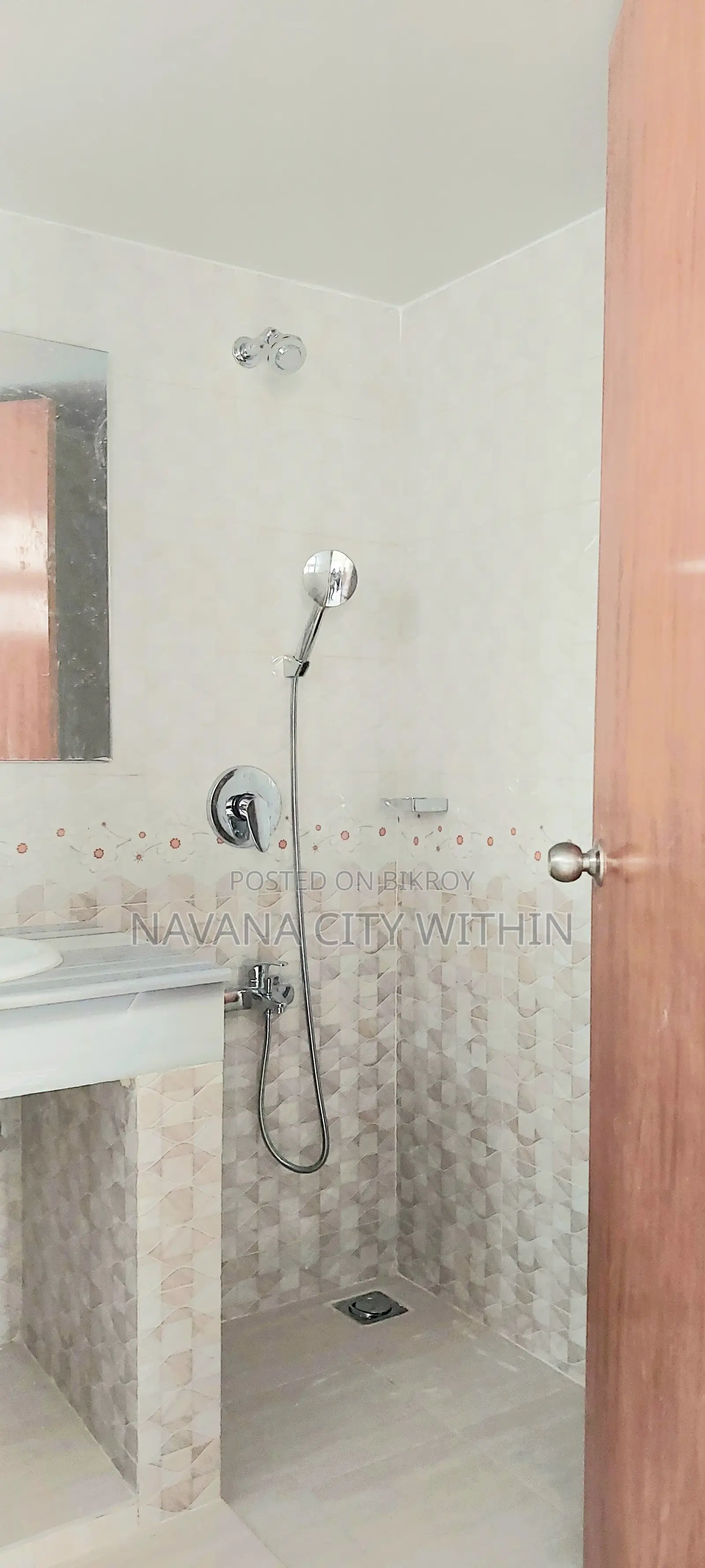 3 Bedroom Condo in Navana Real Estate, Mirpur for sale in Mirpur