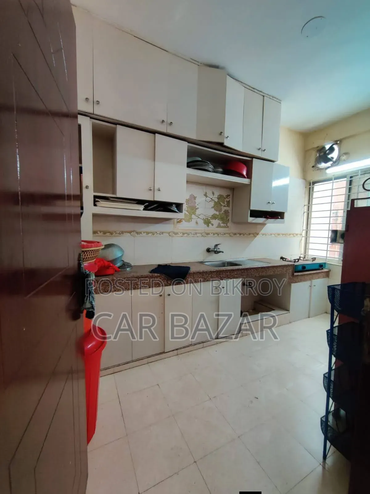 4 Bedroom Apartment in Luxury Building, Khulshi for sale in Khulshi