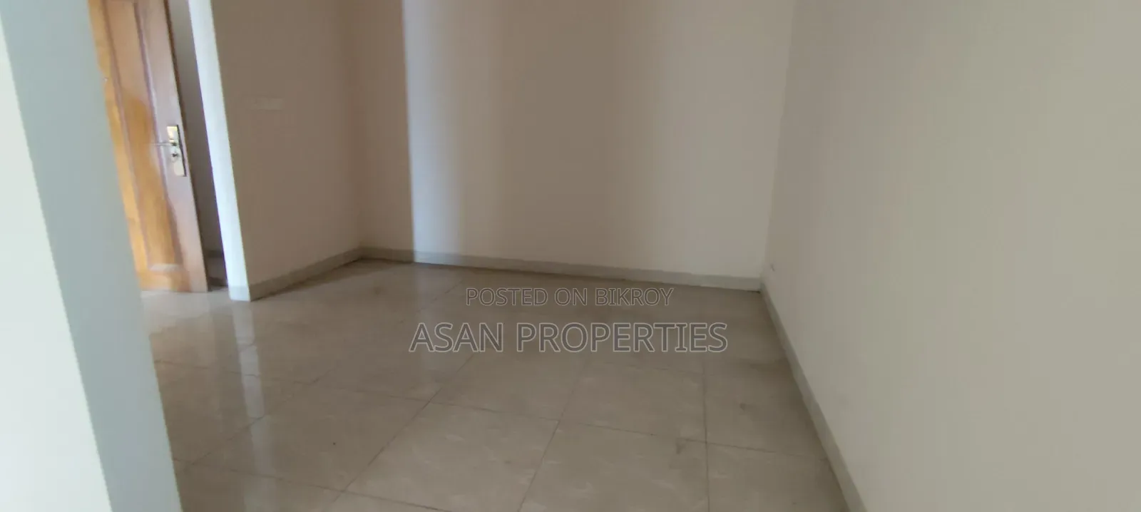 3 Bedroom Apartment in Lake Circus Road, Panthapath for sale in Panthapath