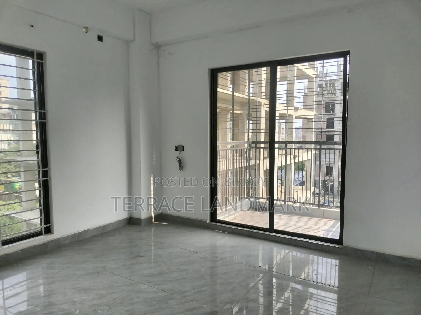 5 Bedroom Apartment in Basundhara for sale in Basundhara