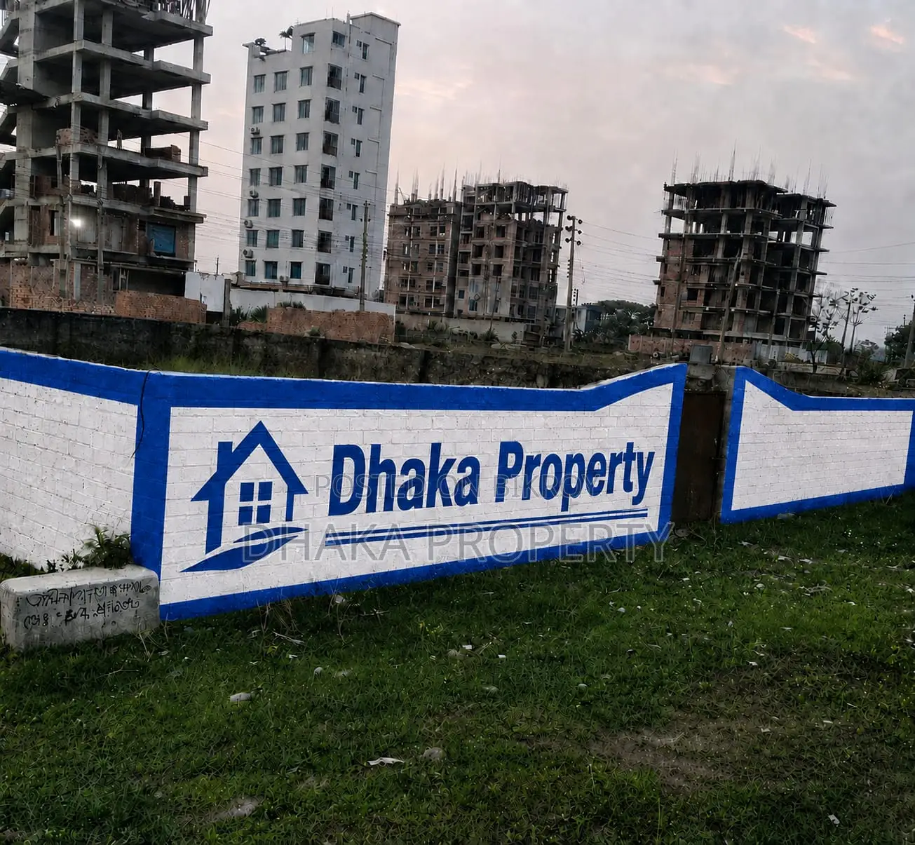 Metro Rail Station 6 Katha South at Sector-17/F in Uttara