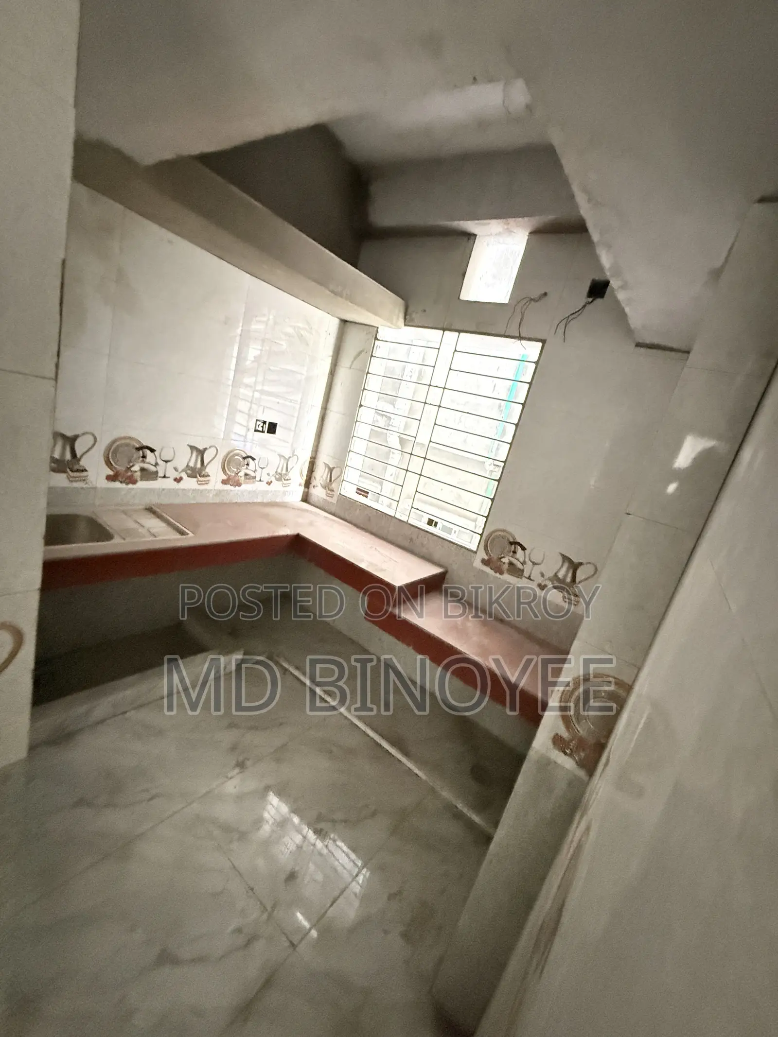 Furnished 3-Bedroom Apartment in Demra for sale in Demra