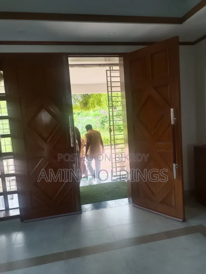 Duplex Bungalow House with 16 Bighas of Boundary-Walled Land for Sale in Naodoba, Shariatpur in Zanjira
