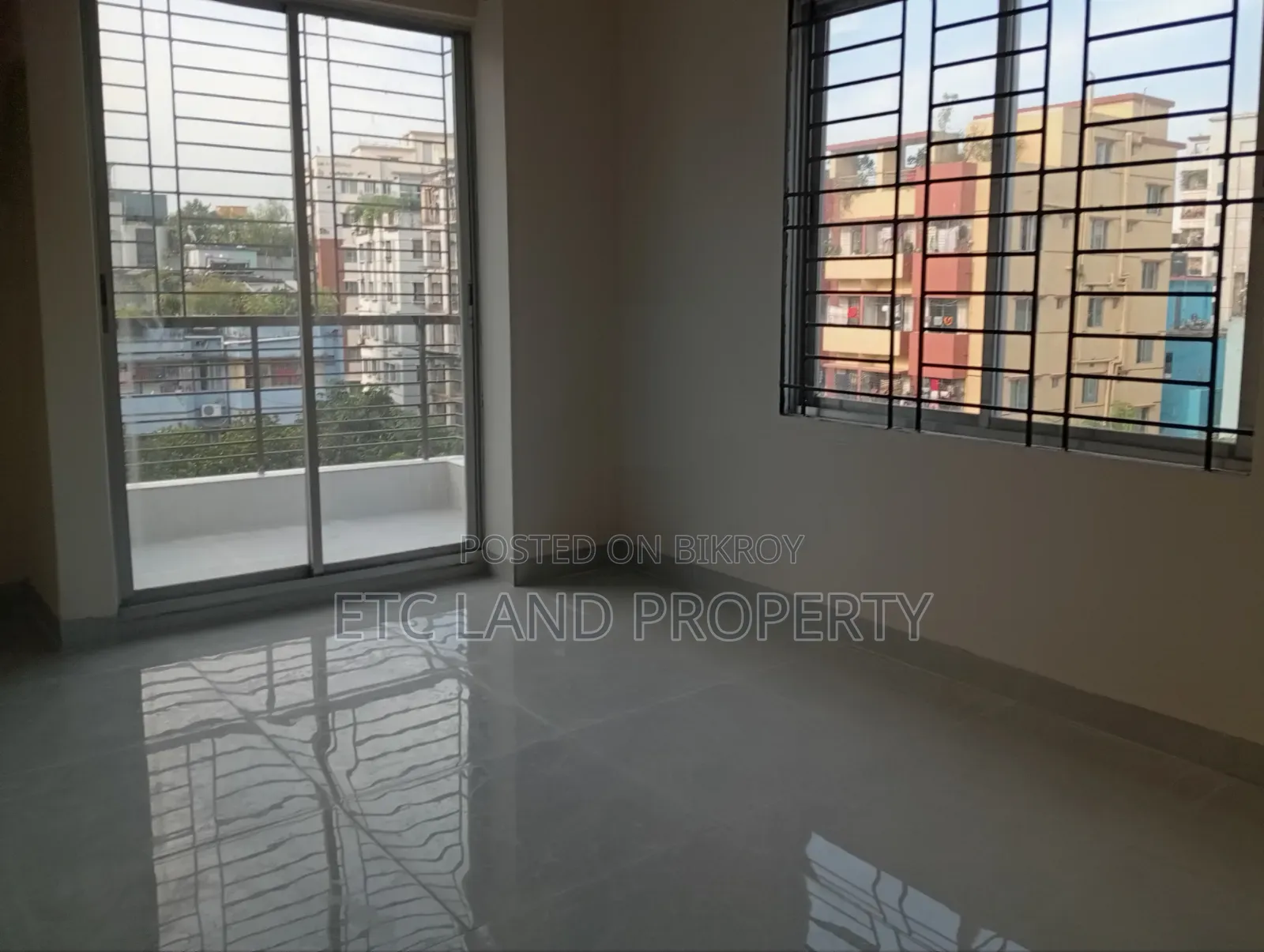3 Bedroom Apartment in Amtola, 60 Feet, Mirpur for sale in Mirpur