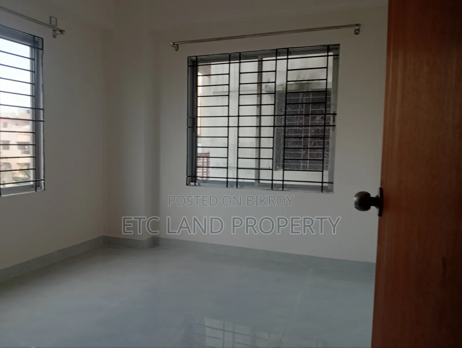 3 Bedroom Apartment in Amtola, 60 Feet, Mirpur for sale in Mirpur