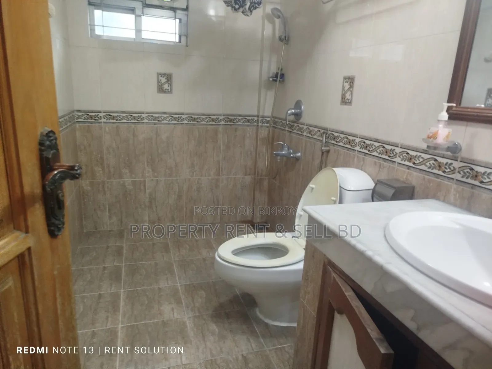 5-Bedroom Apartment in Banani for sale in Banani