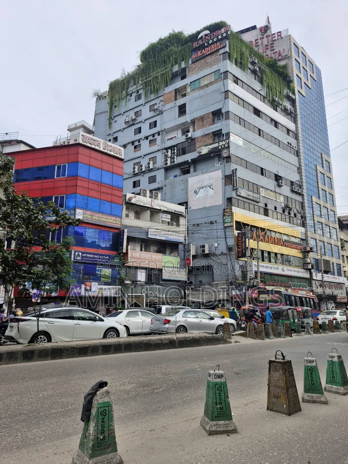 Commercial building for sale on 1.3 kathas of land with Rampura main road in Rampura