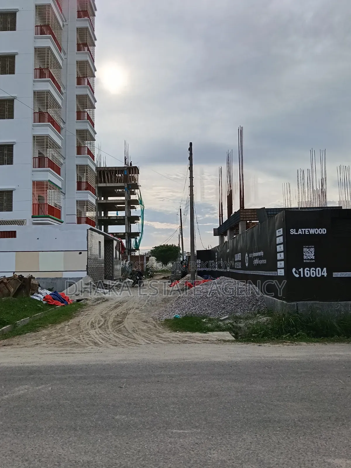 Sector-17d, 3 Katha, 2nd Corner Plot in Uttara