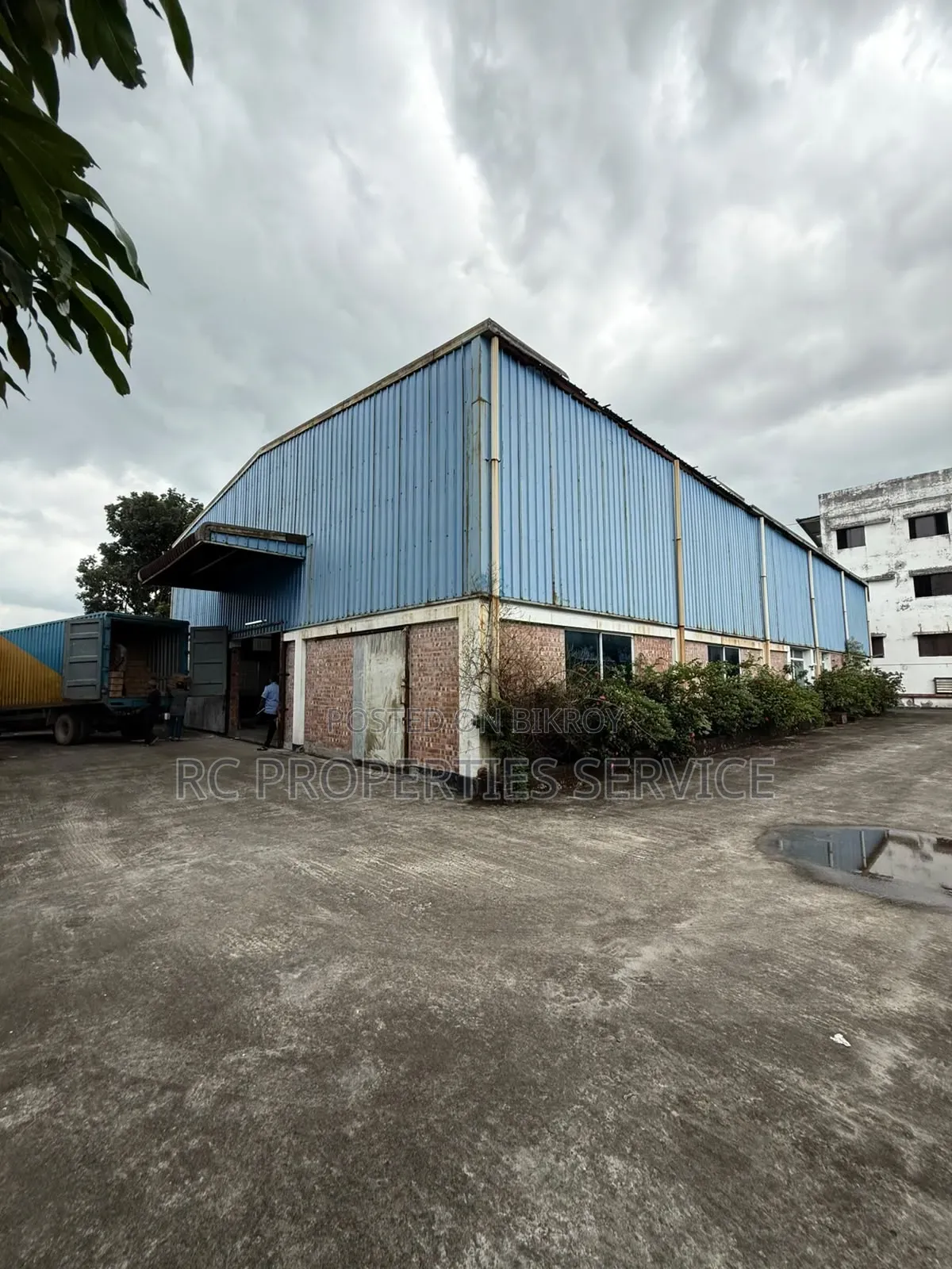 SFT Accessories Factory Rent in Savar Hemayetpur in Savar