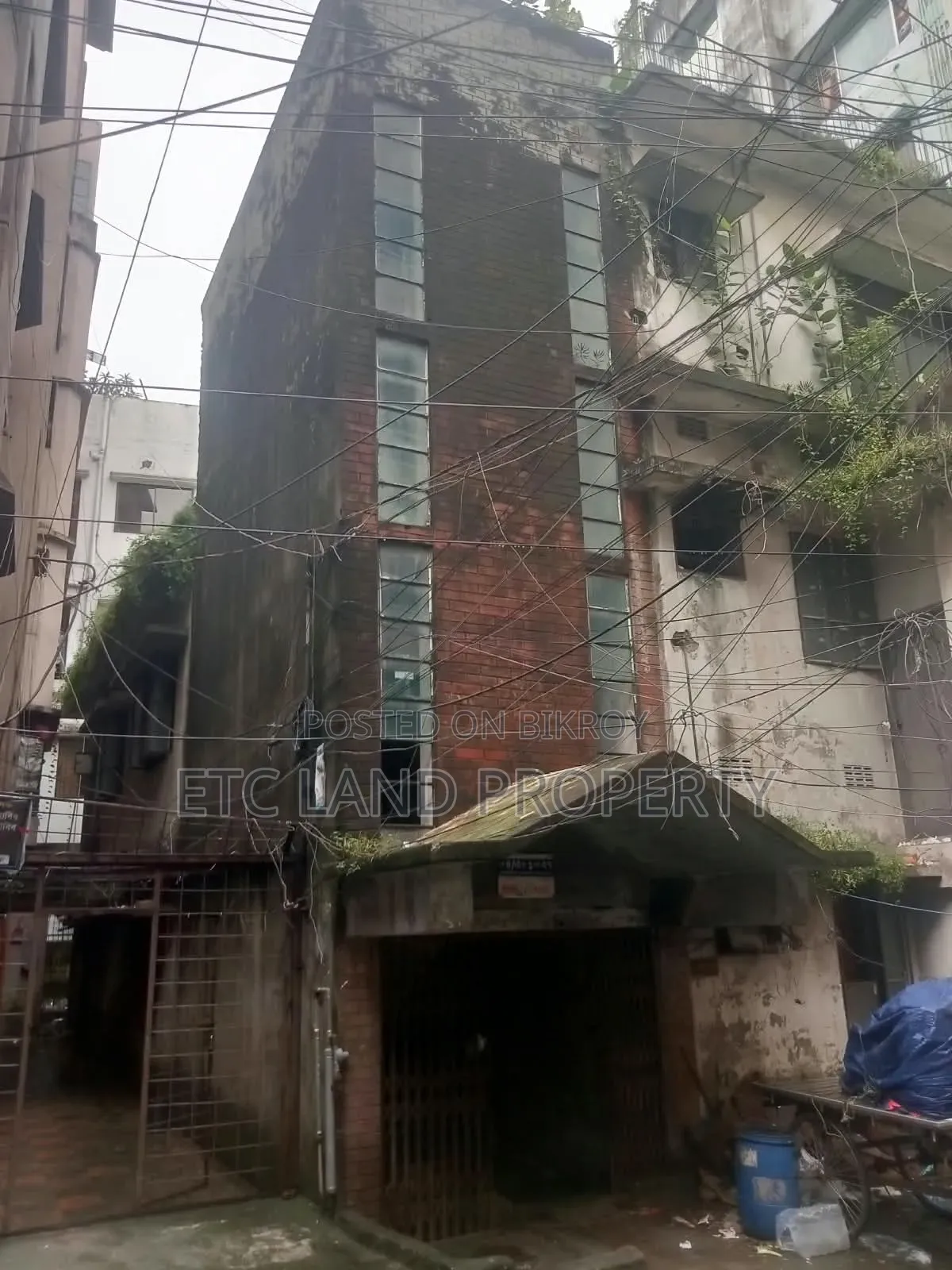 7-Bedroom House in Monipuri Para, Farmgate for sale in Farmgate