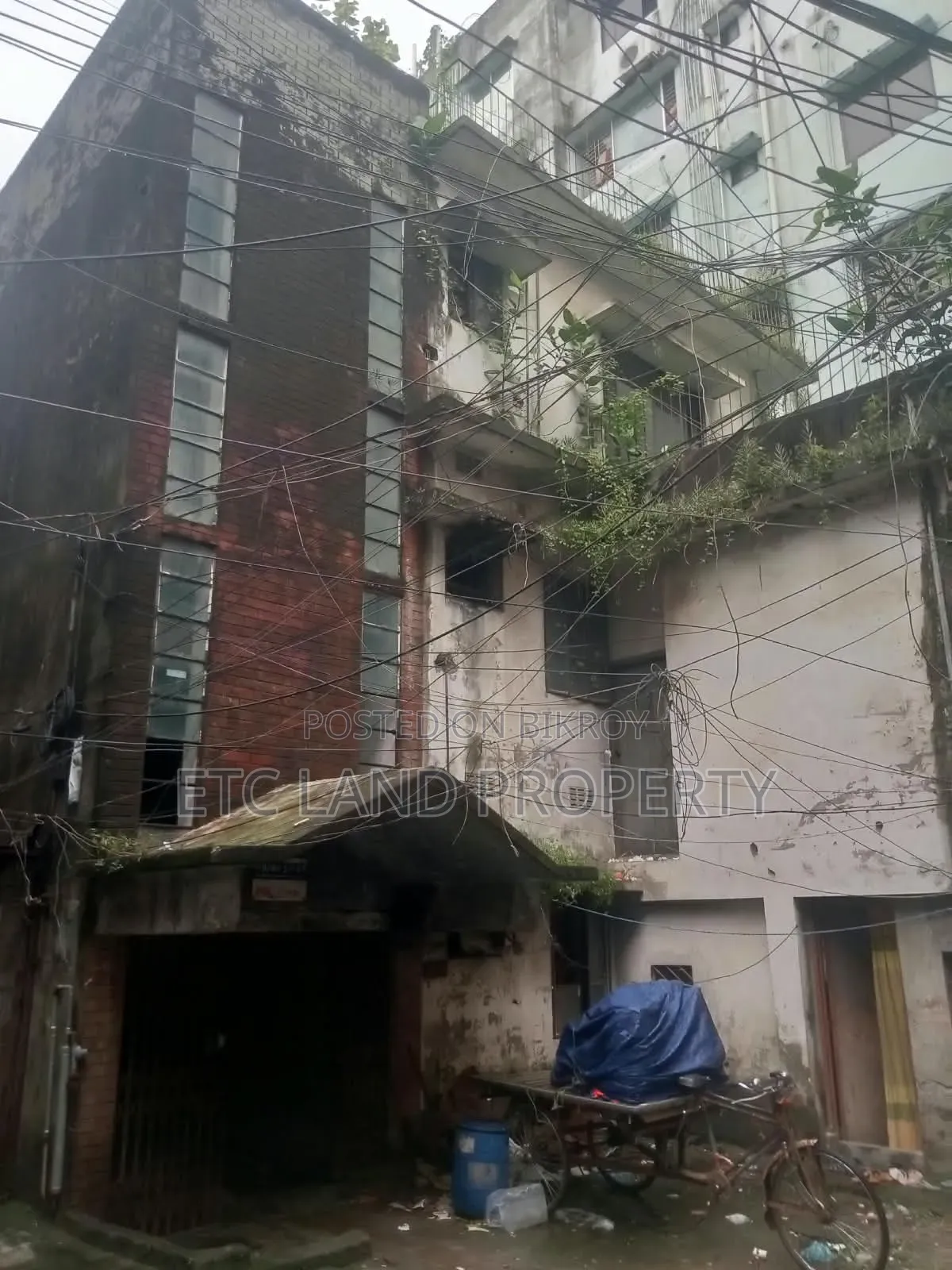 7-Bedroom House in Monipuri Para, Farmgate for sale in Farmgate
