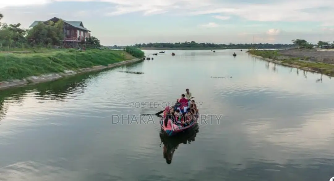 60ft Road 3 Katha Lake View South at Sector-15/C in Uttara