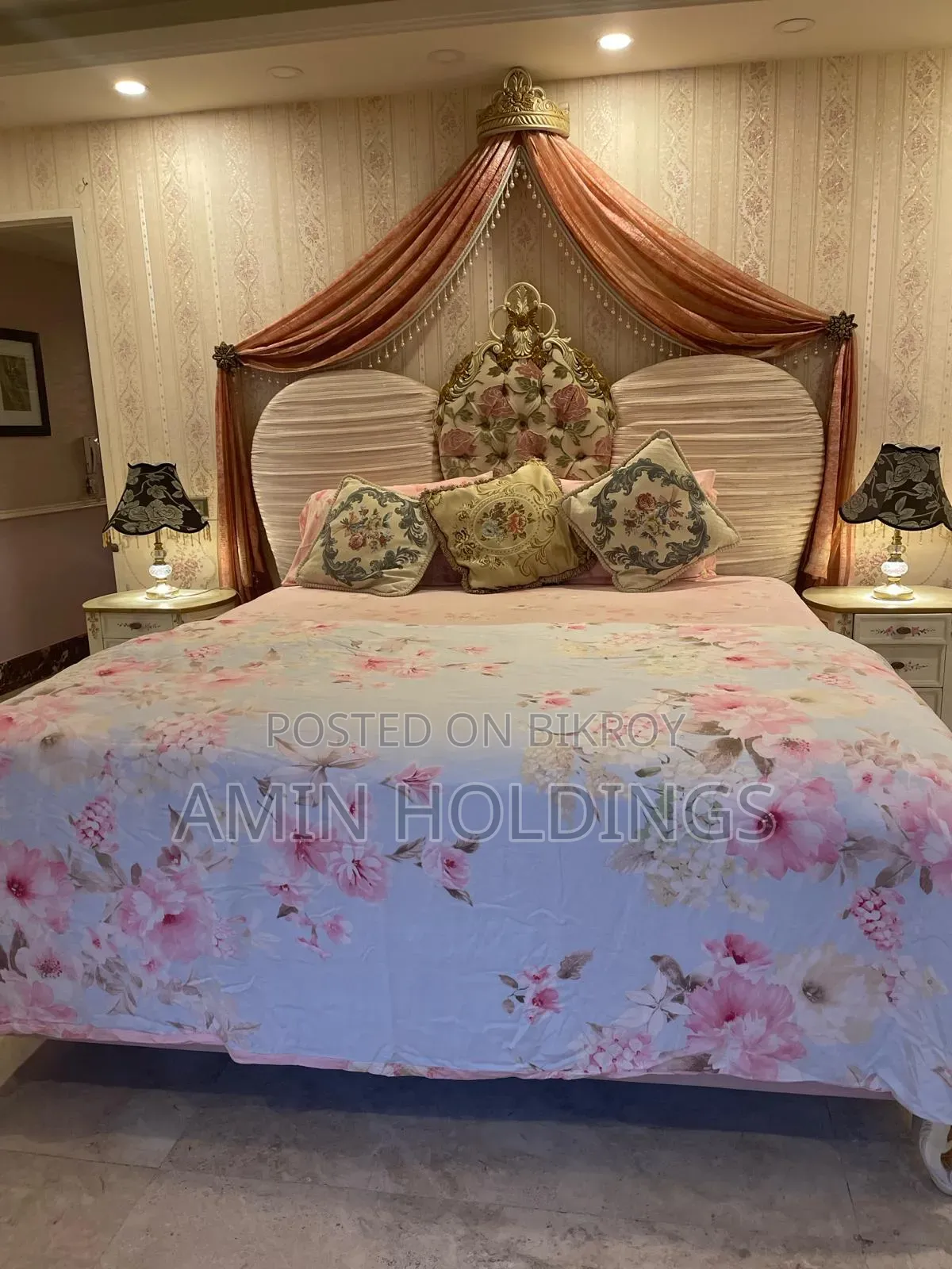 Furnished 4-Bedroom Duplex in Gulshan for Sale in Gulshan