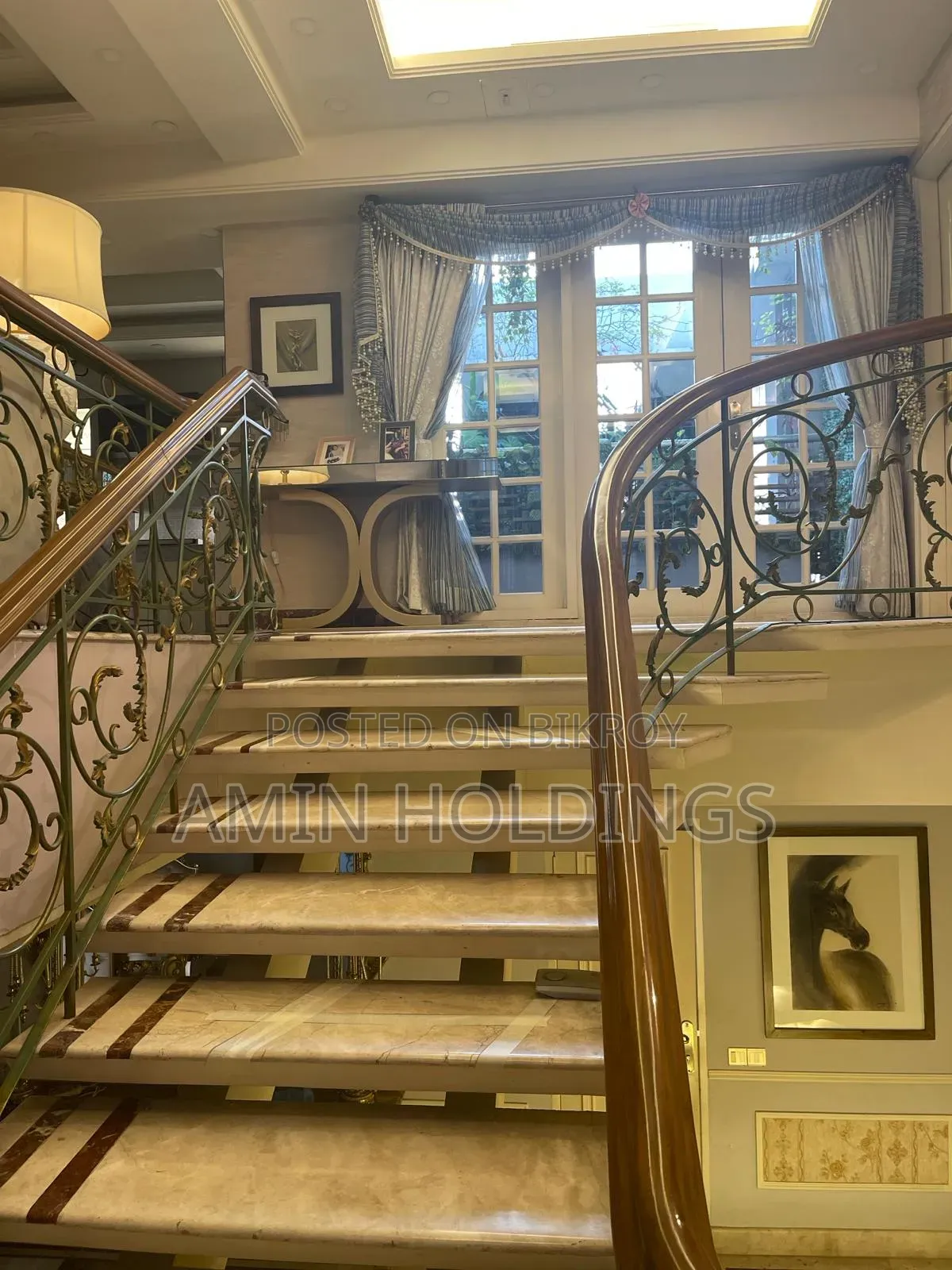 Furnished 4-Bedroom Duplex in Gulshan for Sale in Gulshan