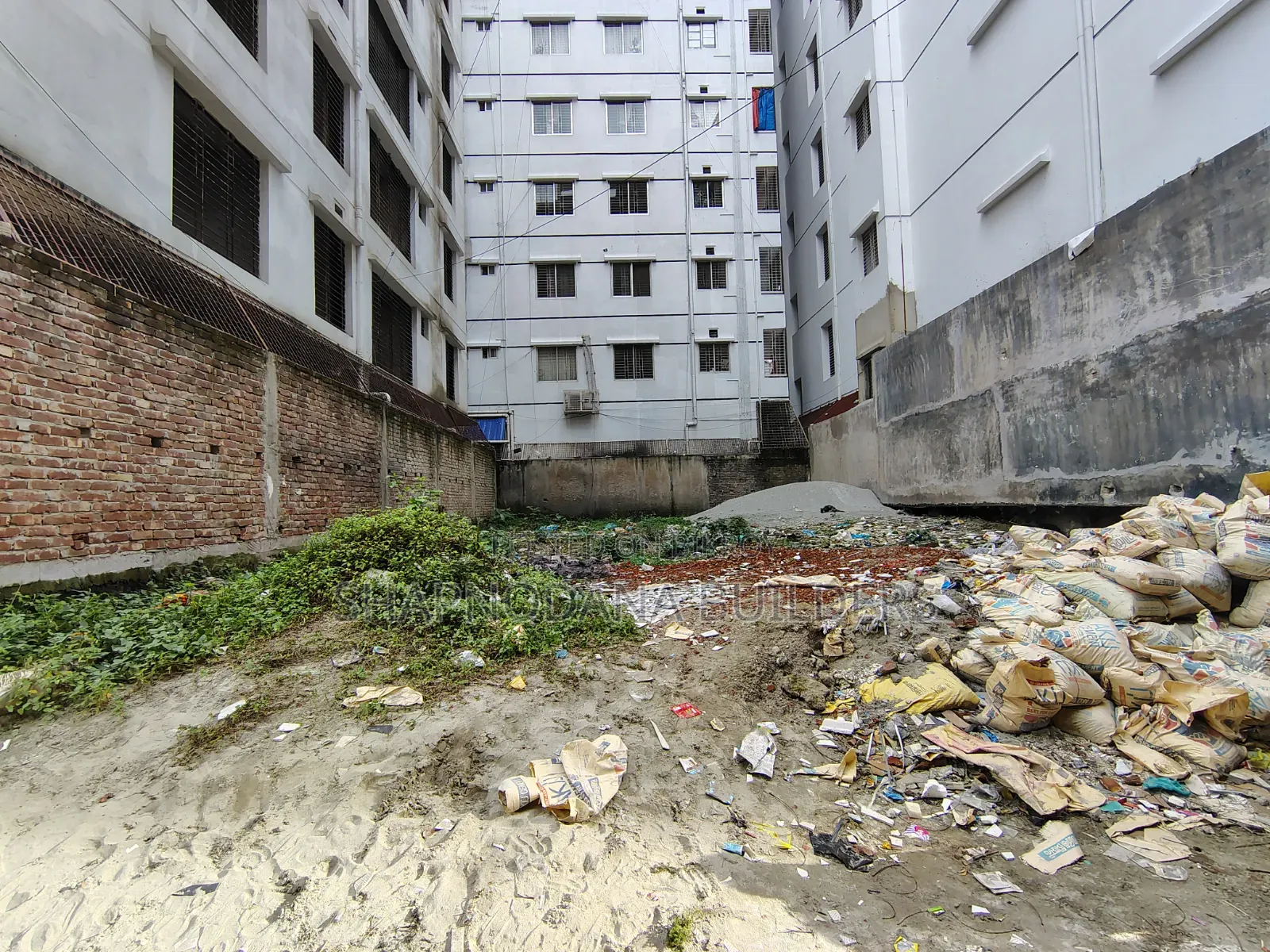 Land Sell in Mohammadpur in Mohammadpur