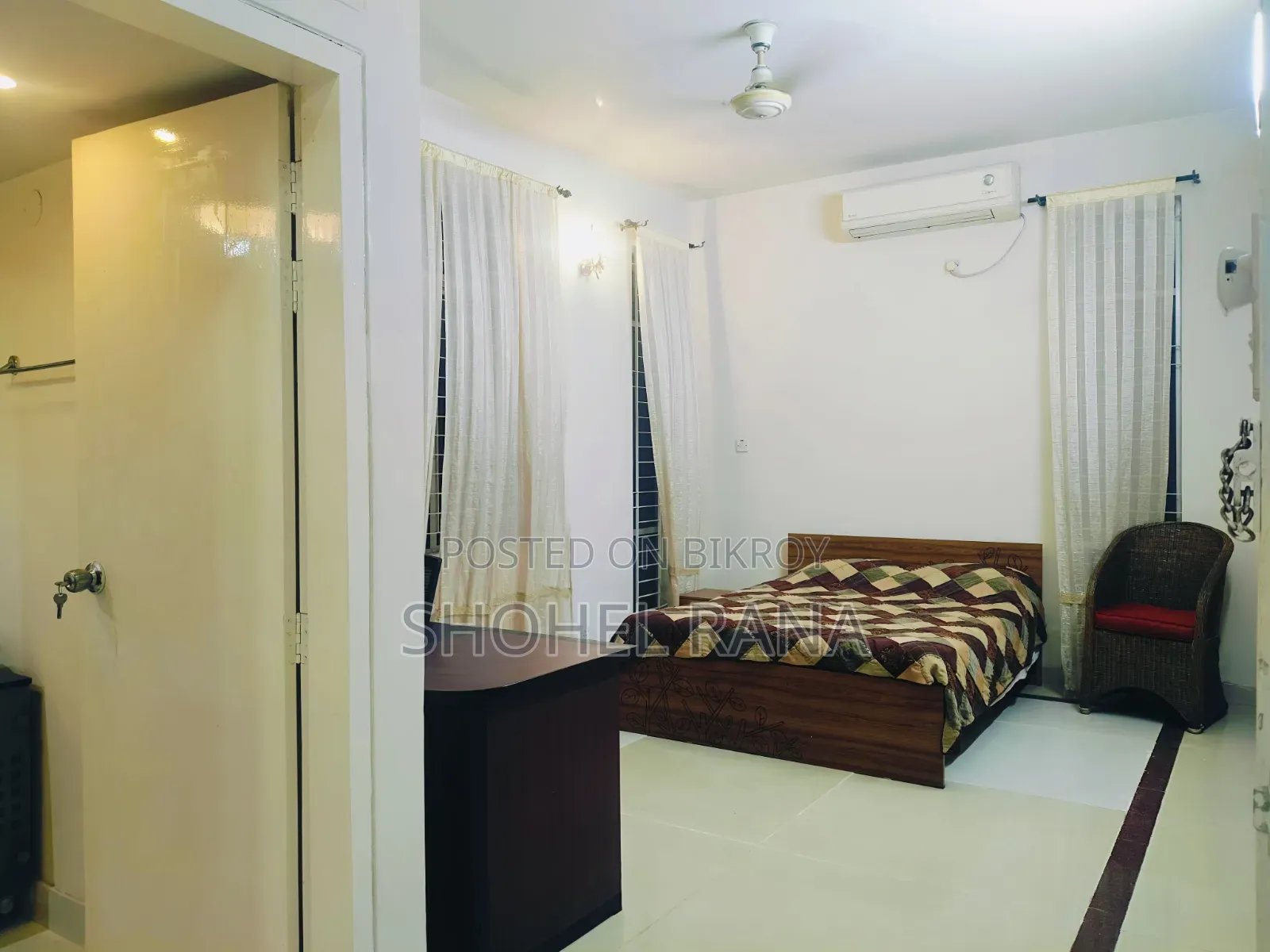 Furnished 3-bedroom Apartment in Rangs Roseland, Banani for sale in Banani