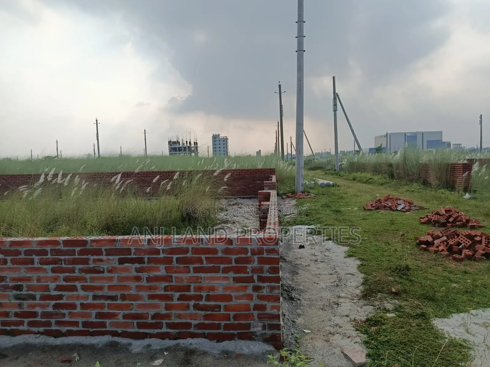 N-Block 3-Katha 40'/25' Road Corner Plot Sale in Basundhara