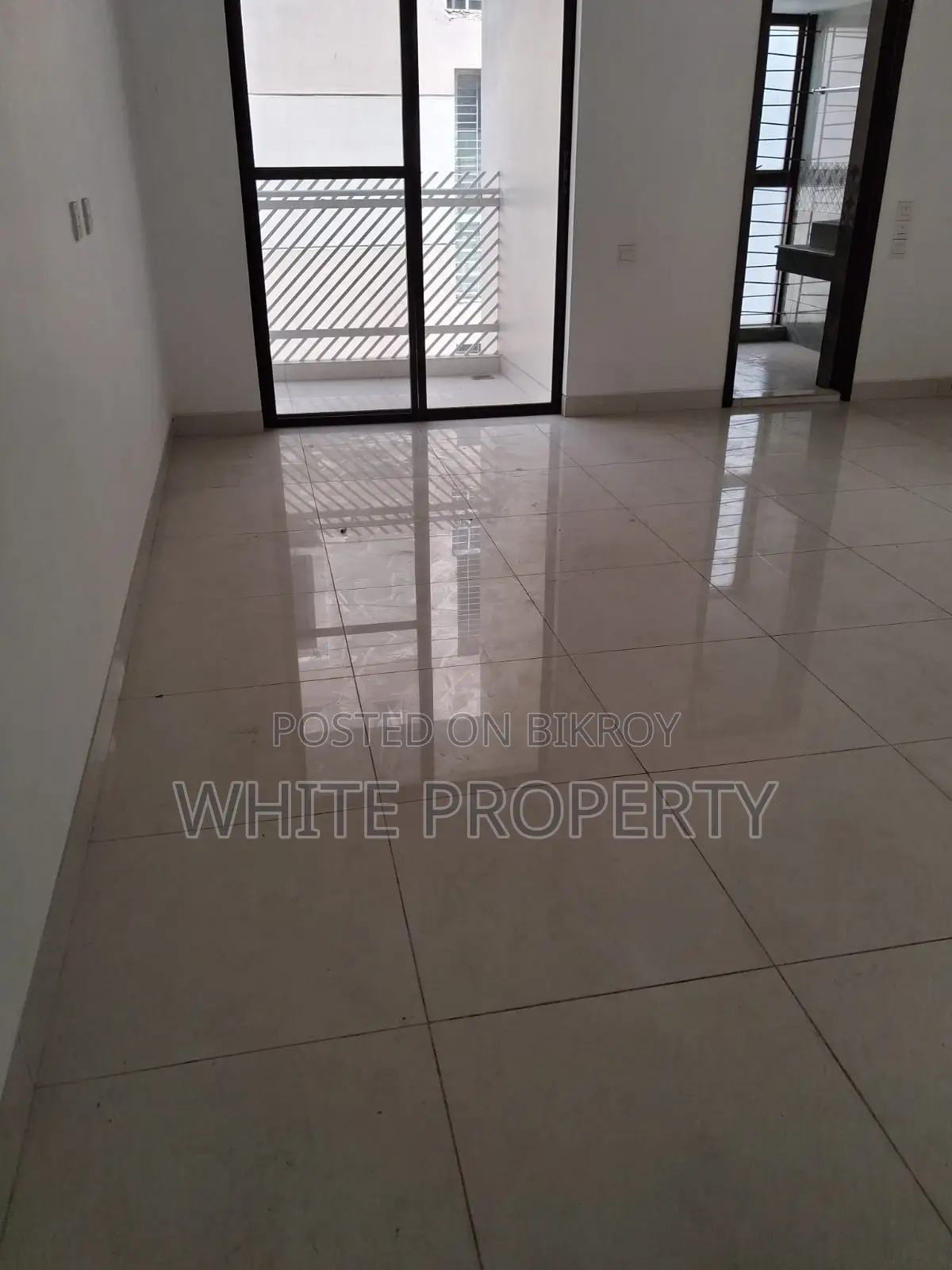 4 Bedroom Apartment in White Property, Banani for sale in Banani