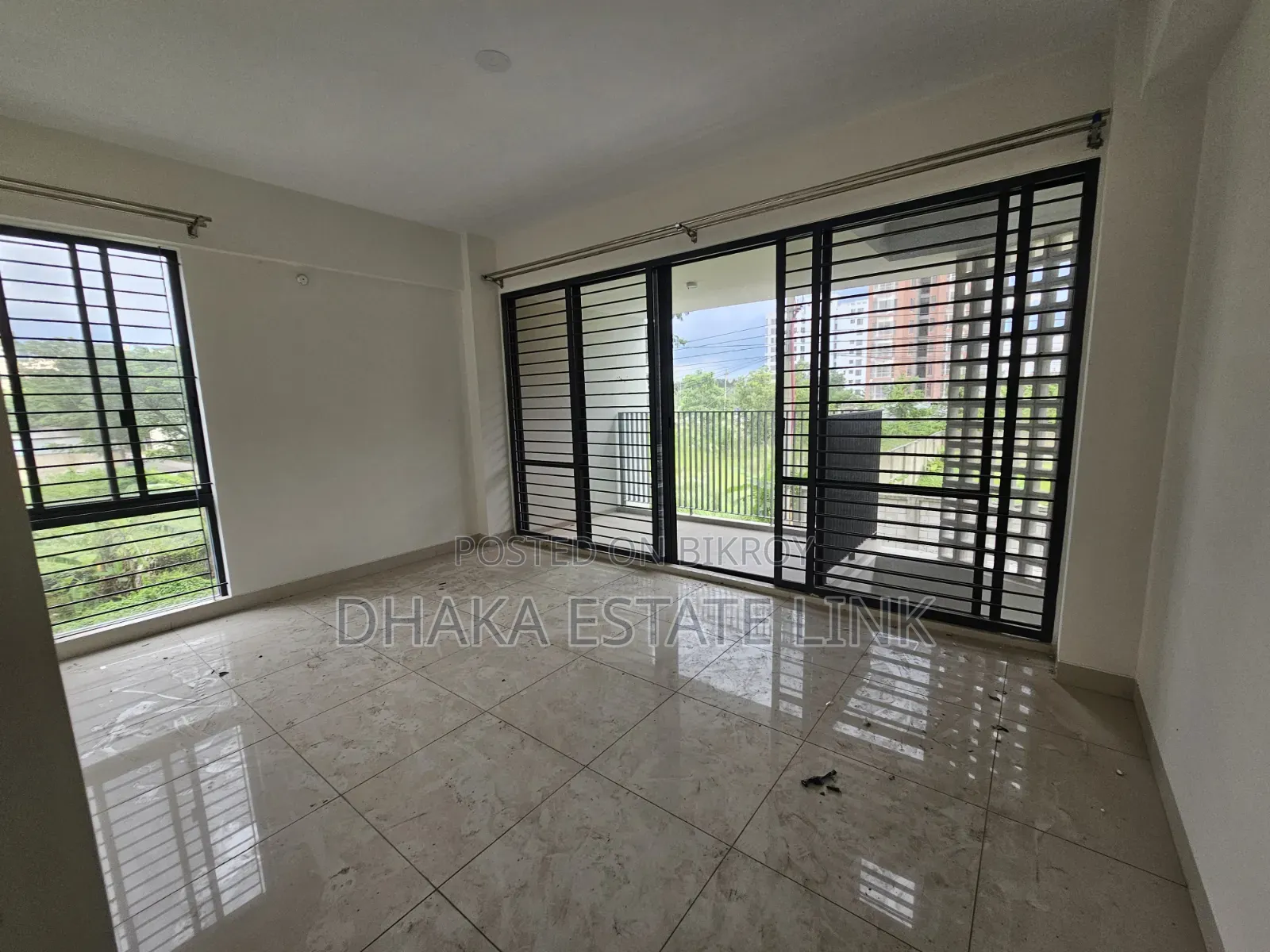 4 Bedroom Apartment in Bashundhara for Sale in Basundhara