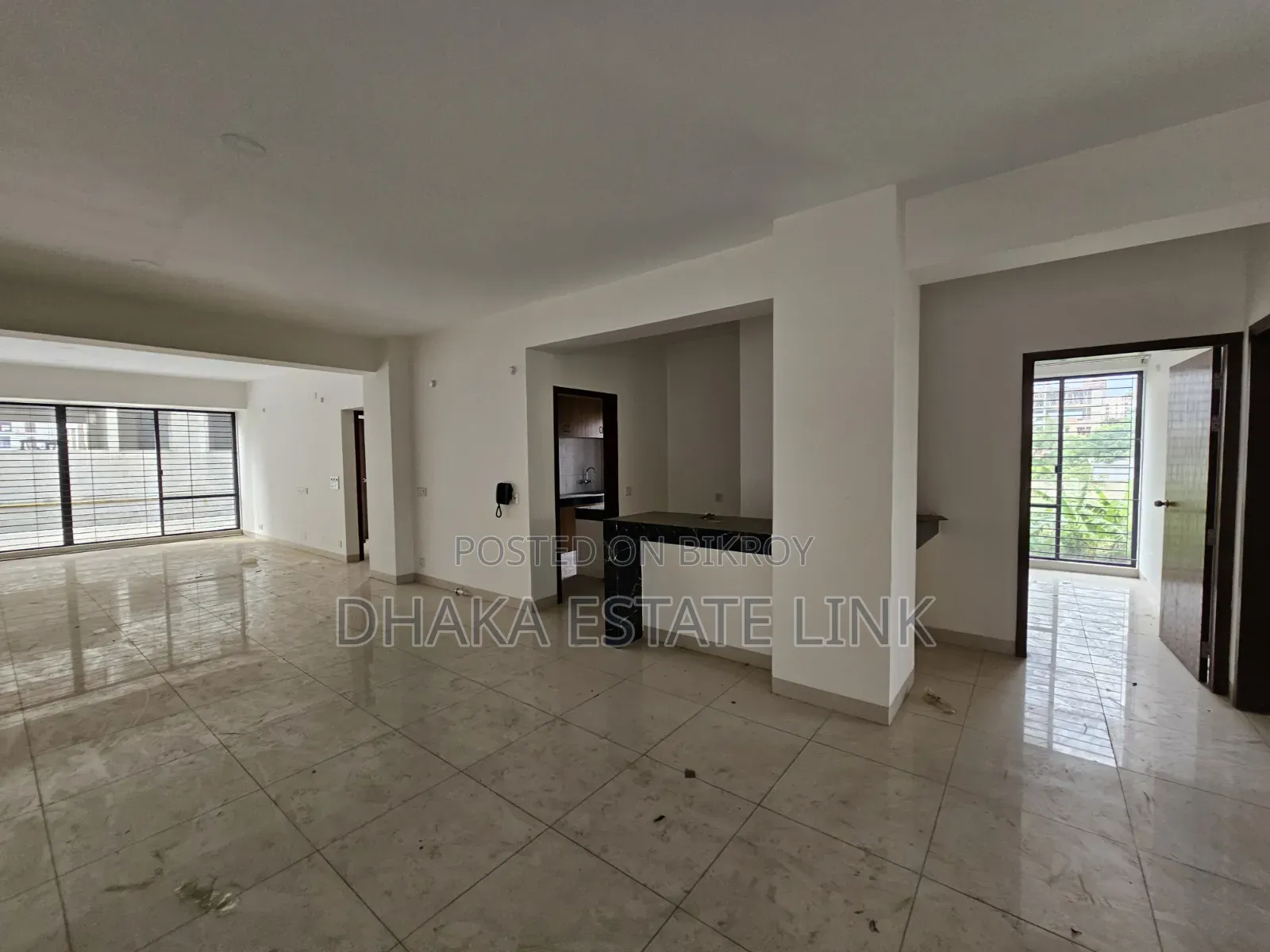 4 Bedroom Apartment in Bashundhara for Sale in Basundhara