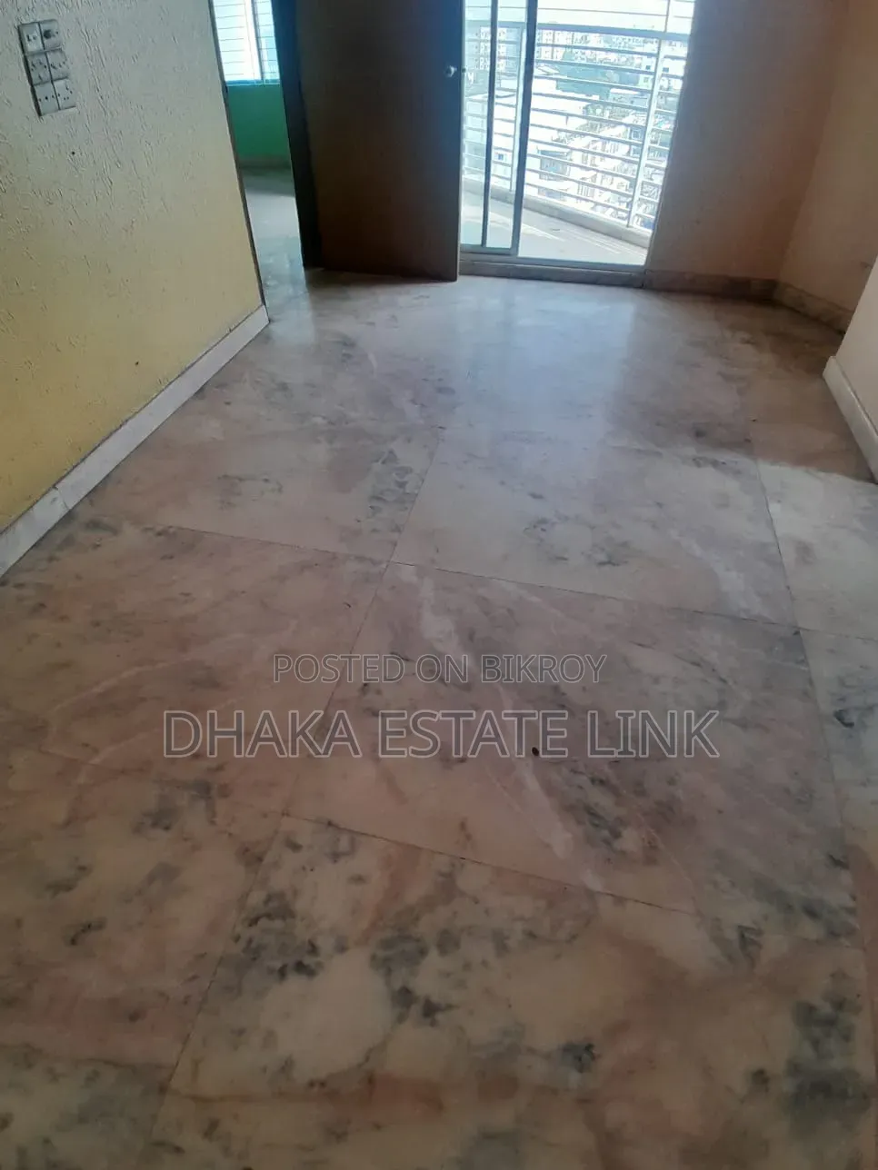 Commercial Space for Sale in Uttara Sector 7 Sonargaon Janapath. in Uttara