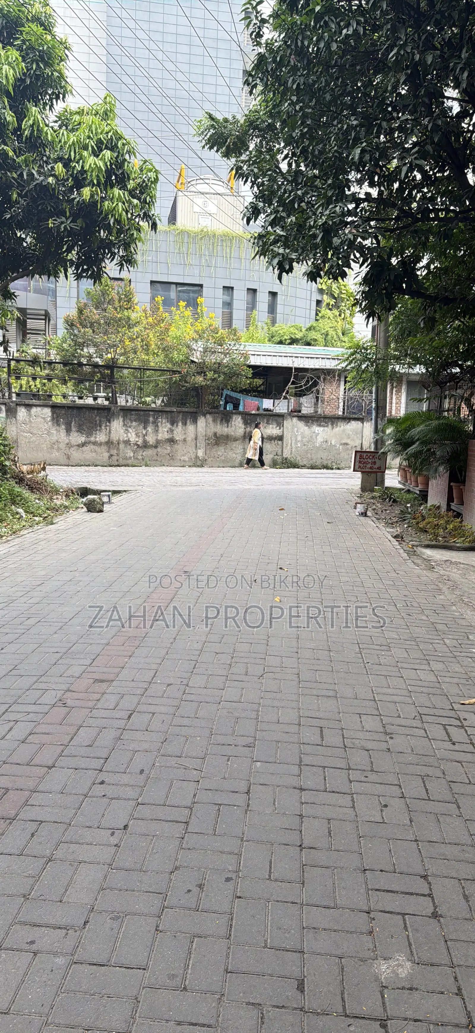 Bashundhara A Block 20 Katha Plot Sell in Basundhara