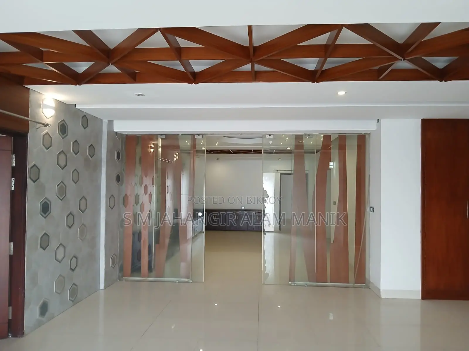 Furnished 4 Bedroom Apartment in Bashundhara 267, Basundhara for sale in Basundhara