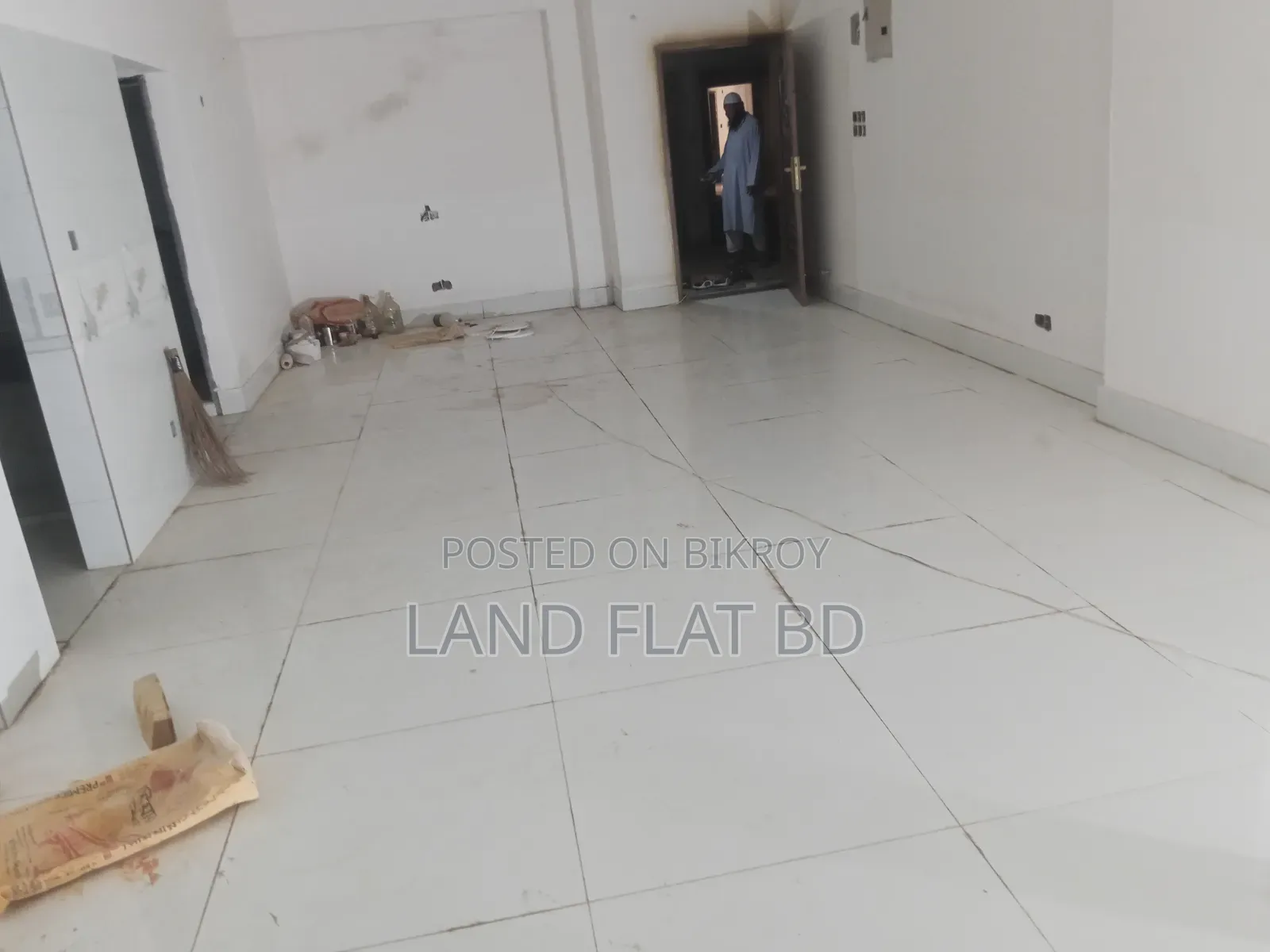 4 Bedroom Apartment in Land Flat BD, Mohammadpur for Sale in Mohammadpur