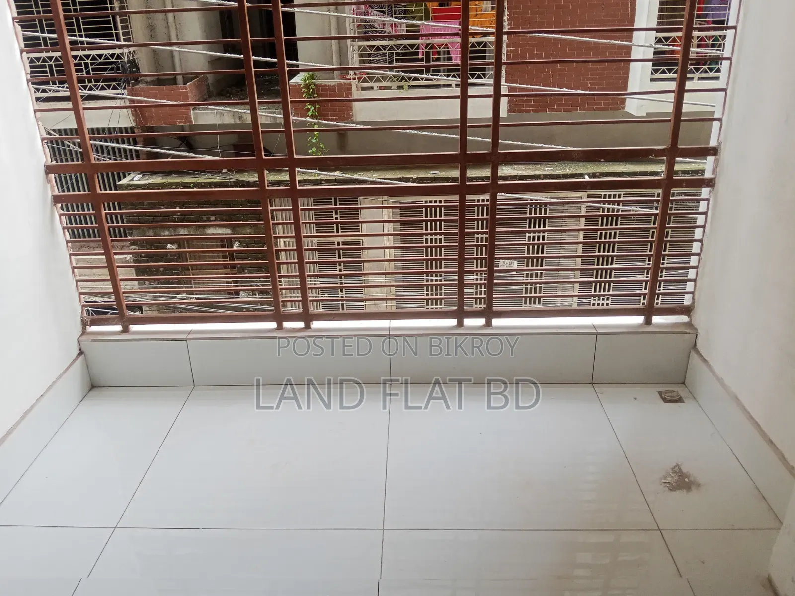 4 Bedroom Apartment in Land Flat BD, Mohammadpur for Sale in Mohammadpur