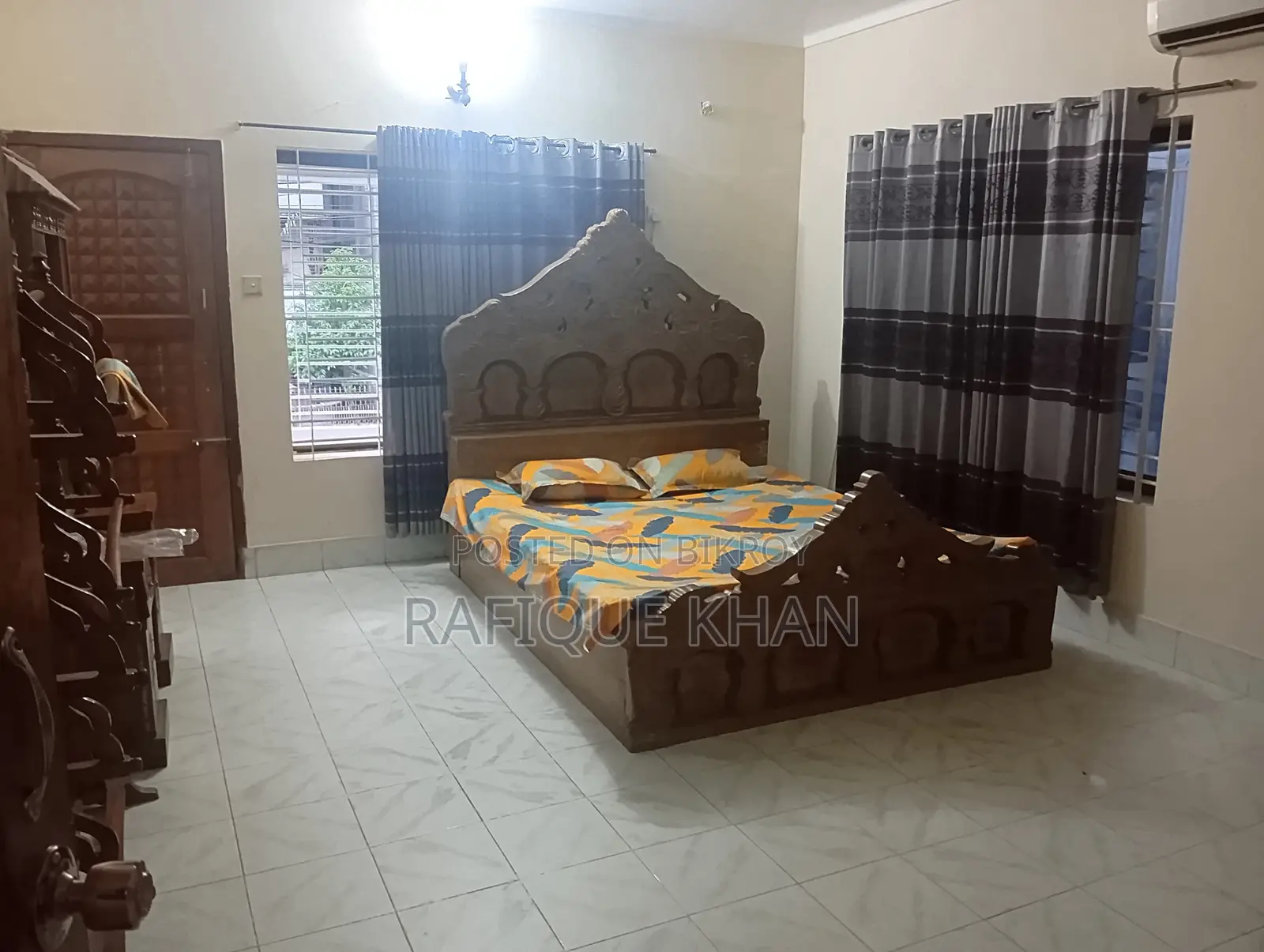 Furnished 5-Bedroom Apartment in White Place, Uposhohor for Rent in Uposhohor