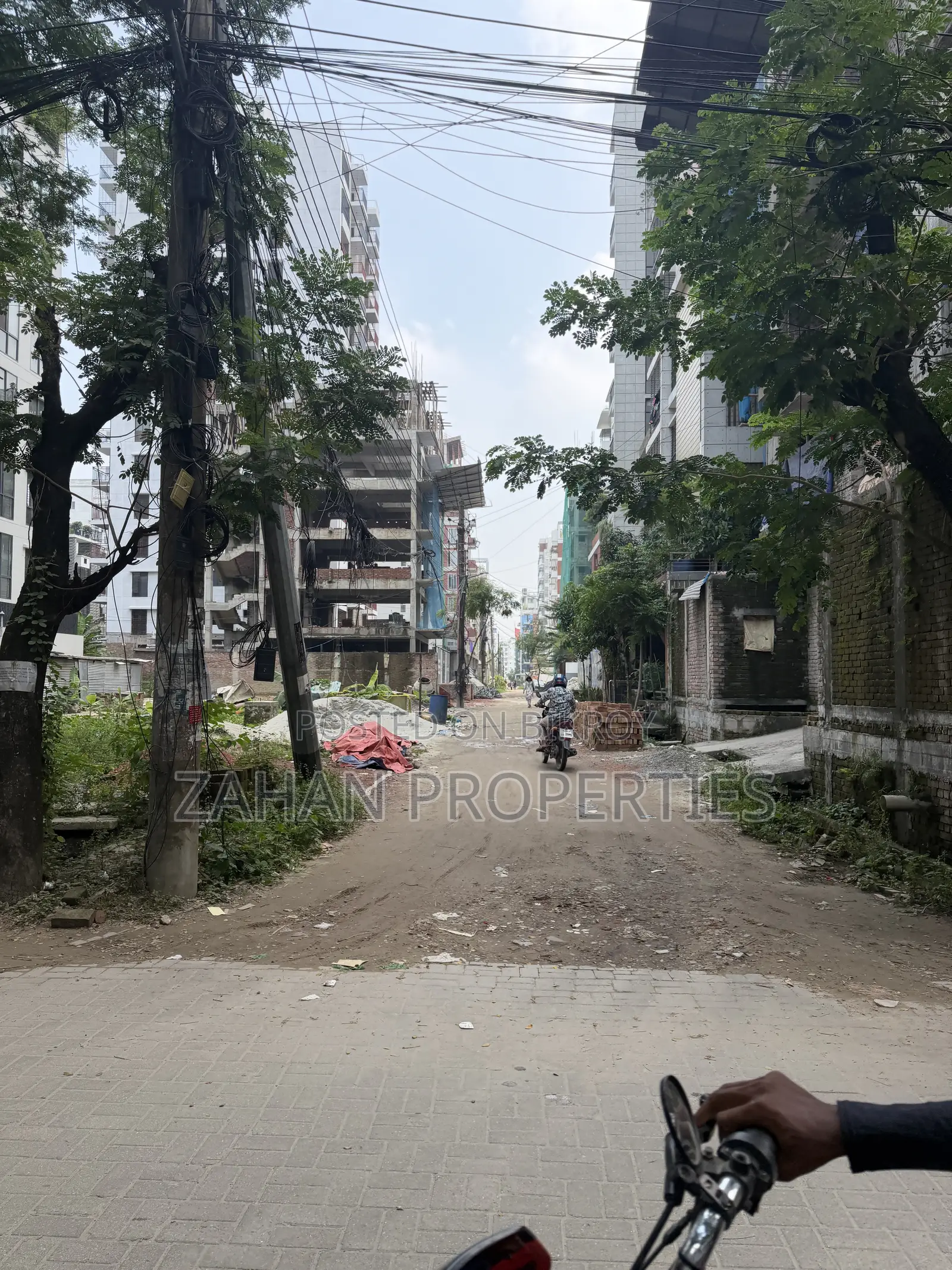 Bashundhara J Block 4 Katha South Facing Plot for Sale in Bashundhara City