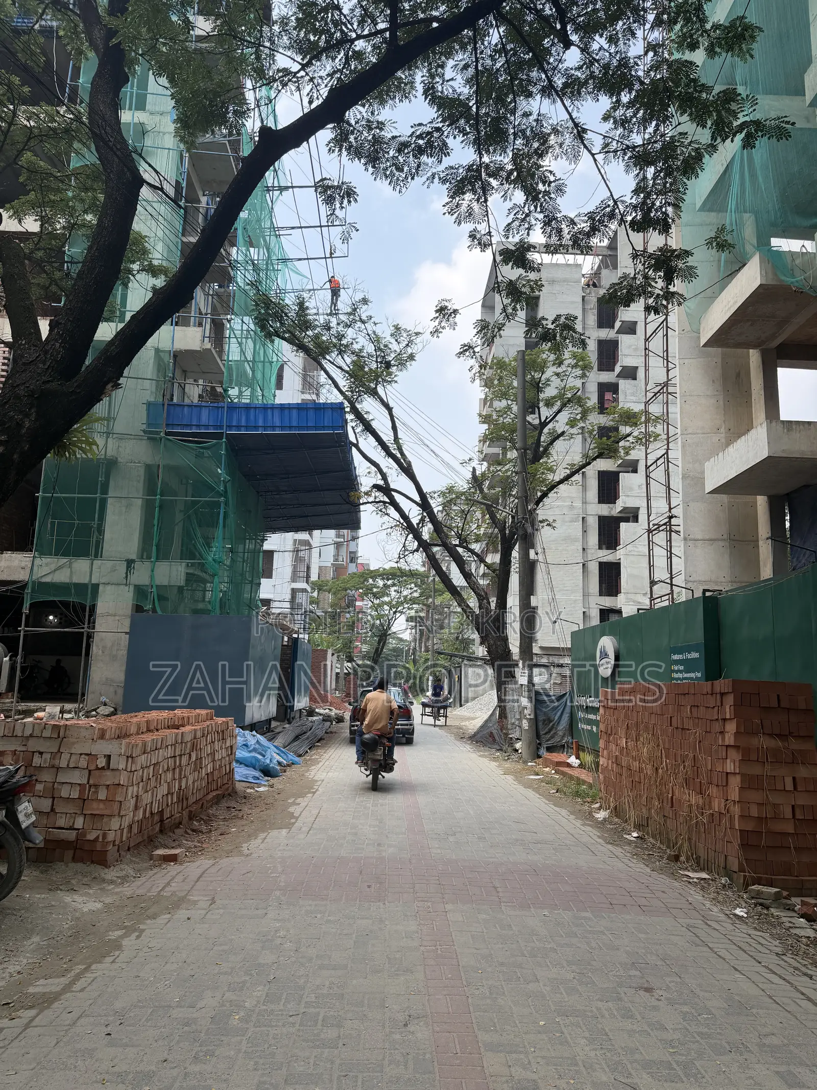 Bashundhara J Block 4 Katha South Facing Plot for Sale in Bashundhara City