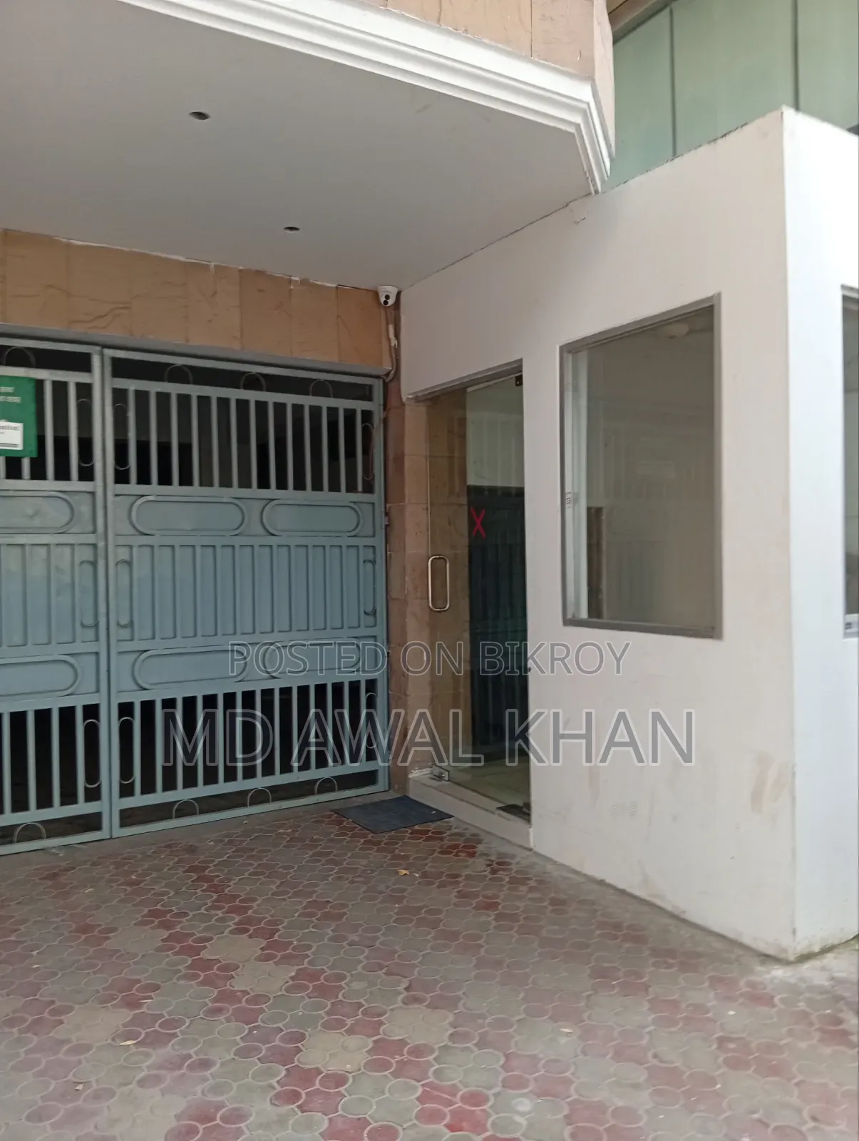 A Commercial Building for Rent at Gulshan 1 in Gulshan