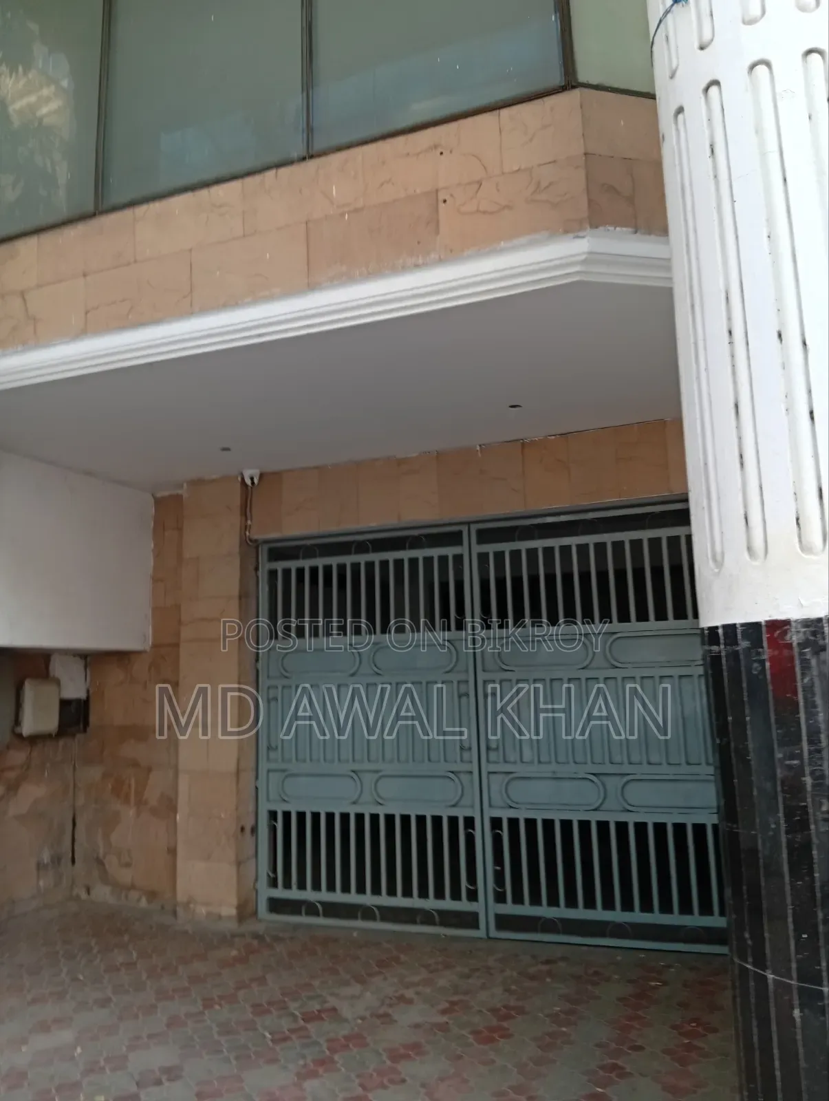 A Commercial Building for Rent at Gulshan 1 in Gulshan