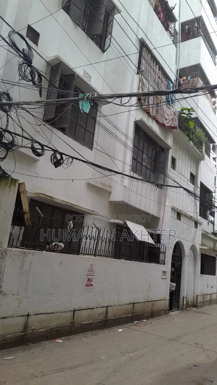 Furnished 3-Bedroom House in 322/3 Gulbagh, Malibag for sale in Malibag