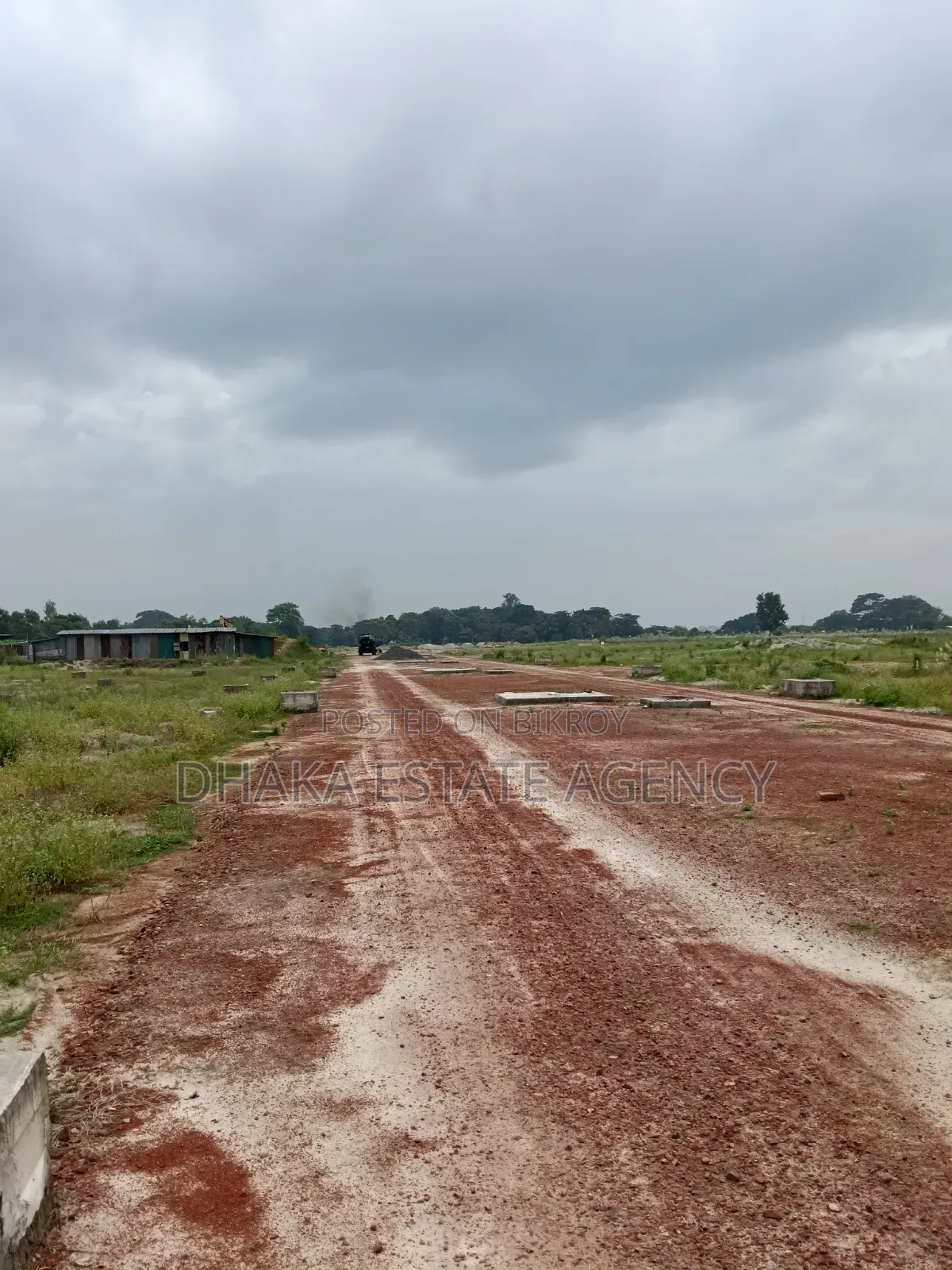Sector-28, East Facing 3 Katha Plot Sale in Purbachal