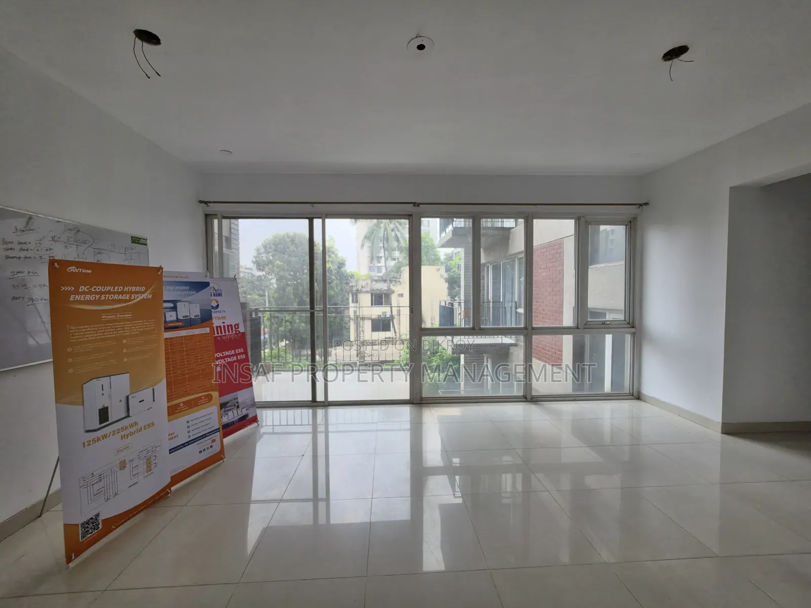 2,200 SQFT OFFICE SPACE FOR RENT Baridhara Diplomatic Zone Nice View in Baridhara