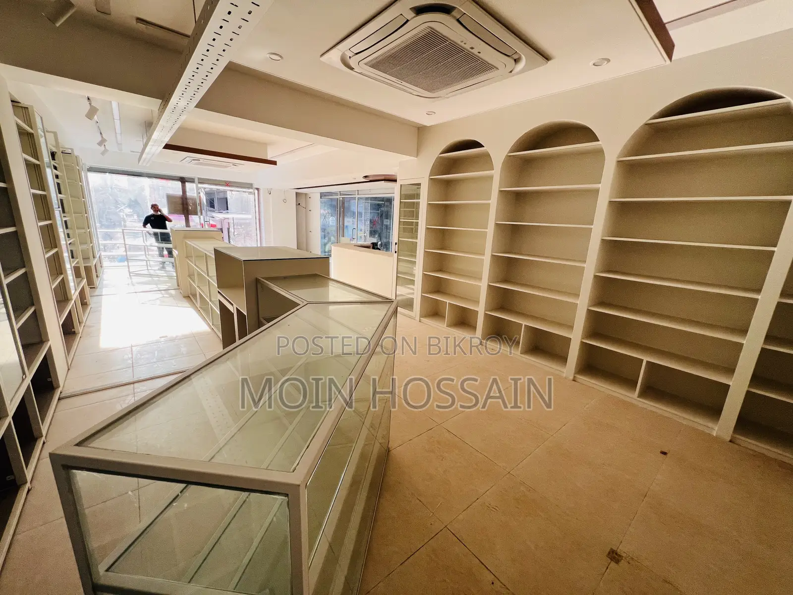 1,250 sq ft Shop Available for Rent in Prime Location in Dhaka Uddan