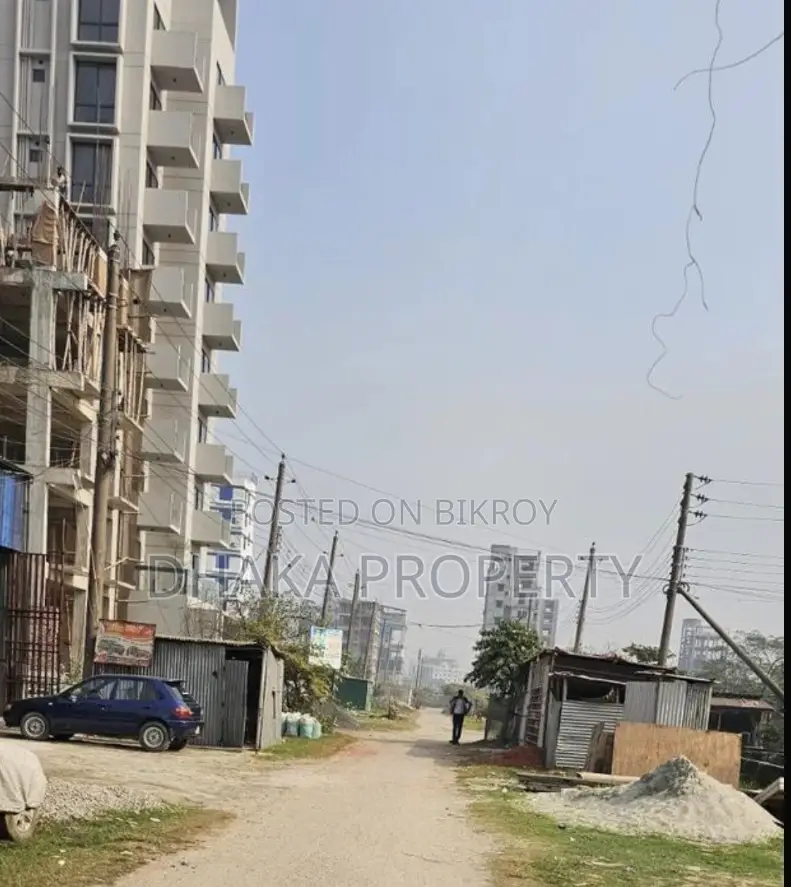 30ft Road 3 Katha Park North at Sector-16/H in Uttara