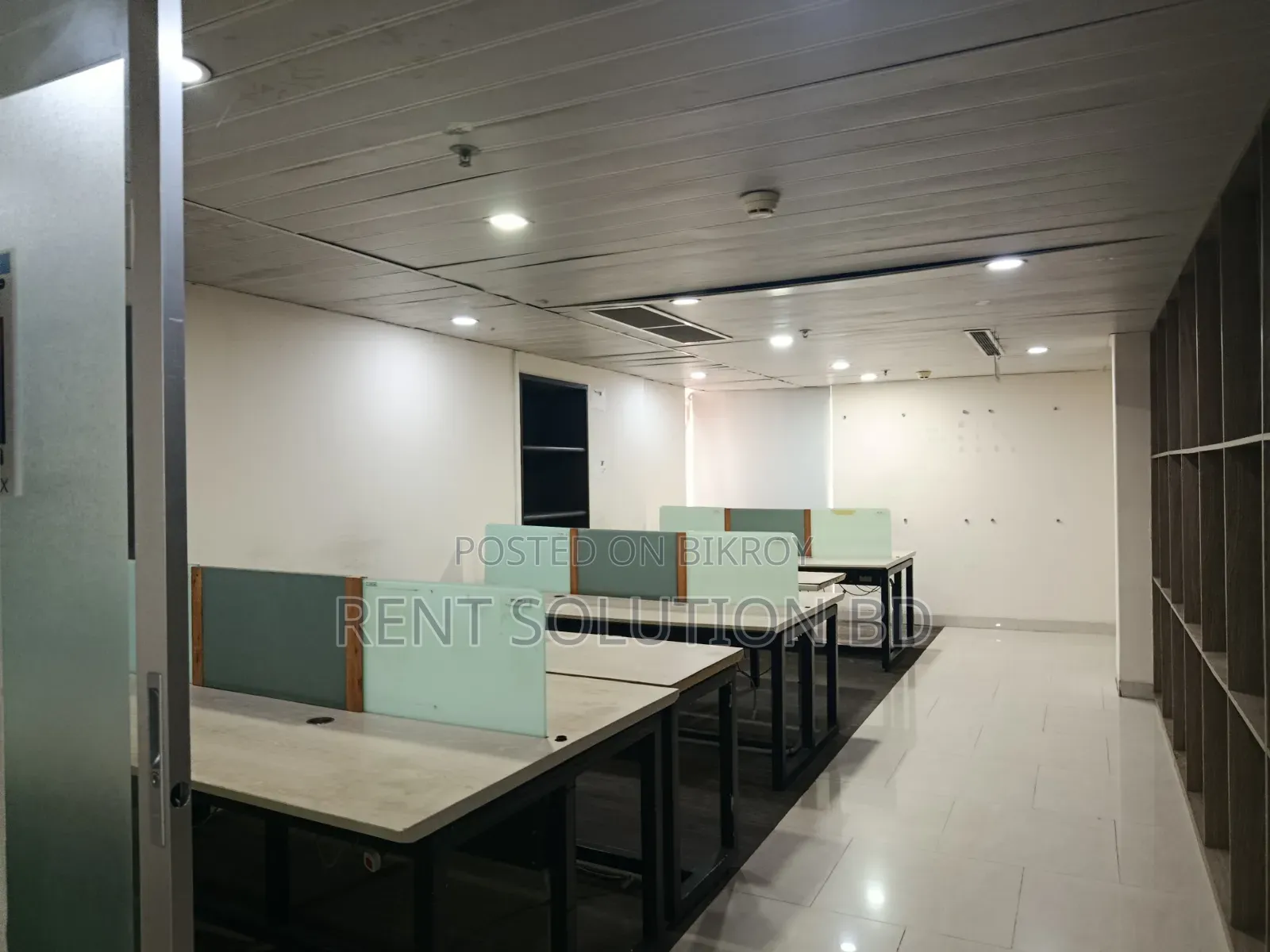 Semi Furnished Commercial Office Space Rent at Gulshan 2 in Gulshan