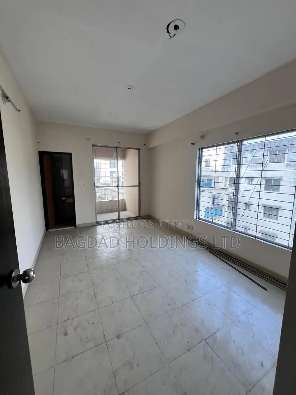 Furnished 3bdrm Apartment in Sector-07, Uttara, for sale in Uttara