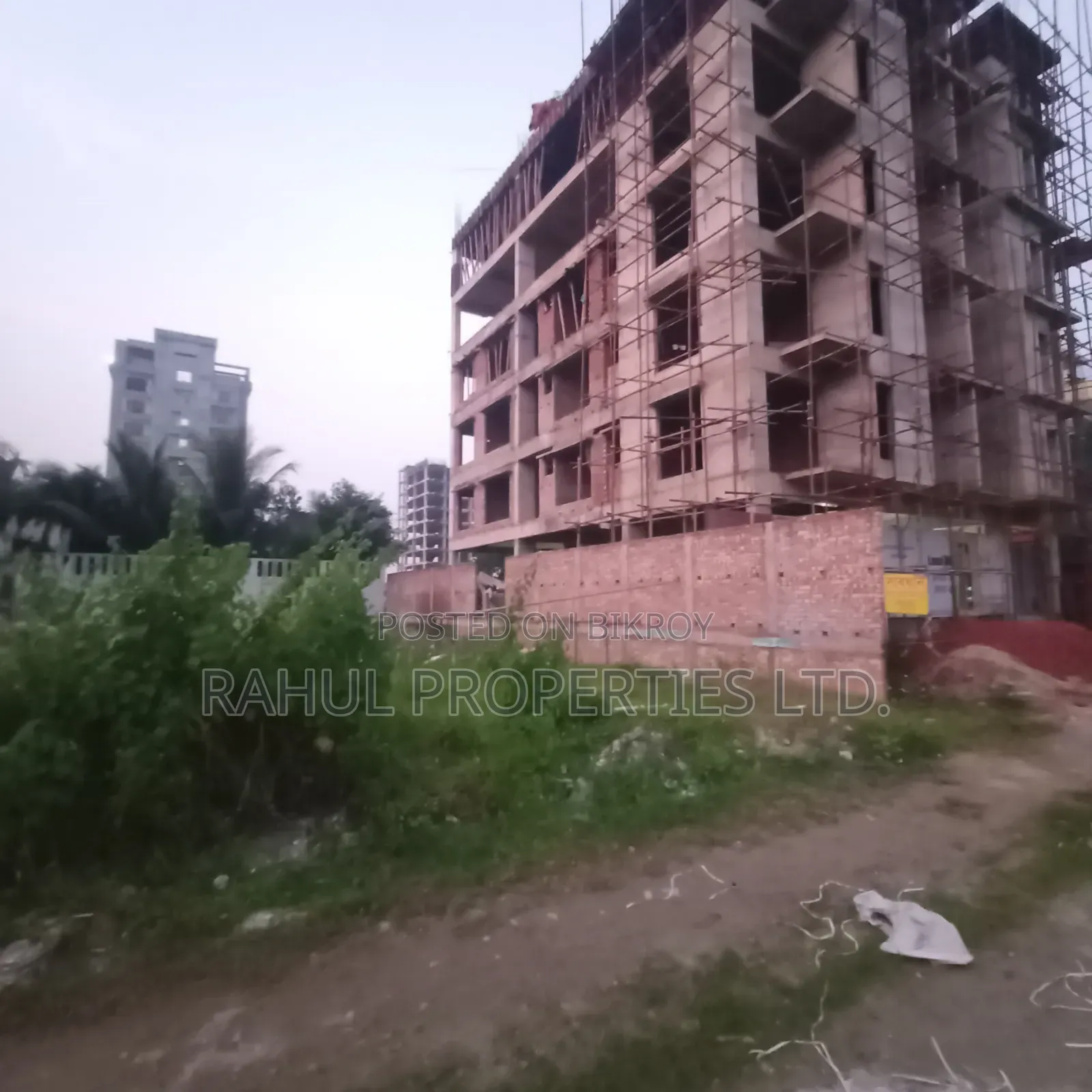 Plot Sale - 7.50 Katha - South Facing - Bashundhara in Basundhara