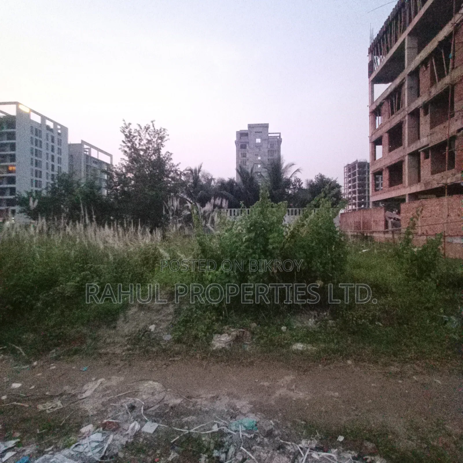 Plot Sale - 7.50 Katha - South Facing - Bashundhara in Basundhara