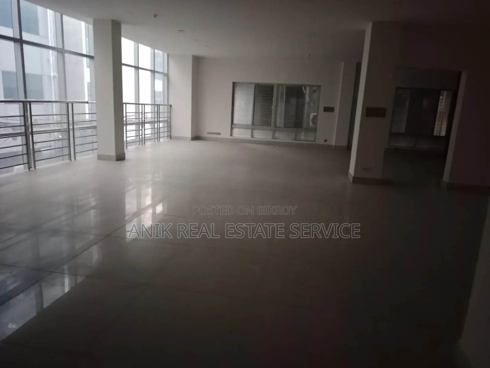 Commercial Ground Floor Duplex 5400 SFT Office Space Rent at Gulshan in Gulshan