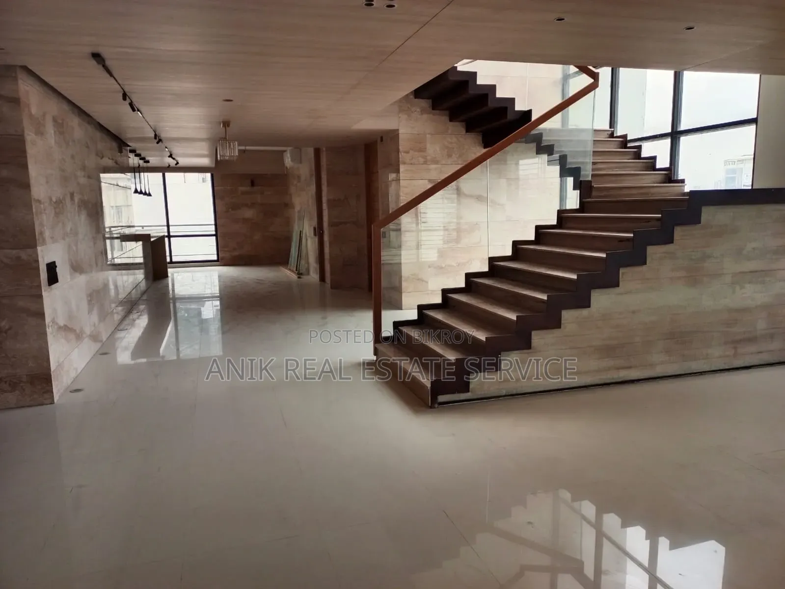 4 Bedroom Duplex in Anik Real Estate, Gulshan for Rent in Gulshan