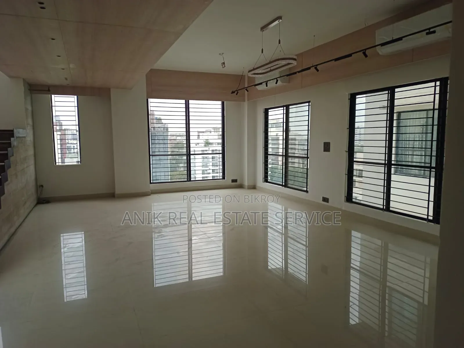 4 Bedroom Duplex in Anik Real Estate, Gulshan for Rent in Gulshan