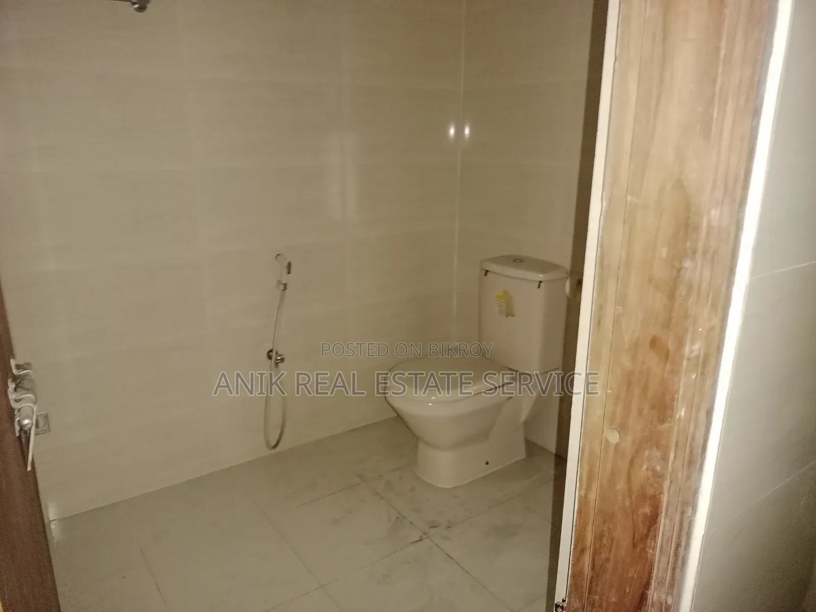 Commercial 3200 SFT Office Space Rent for Gulshan in Gulshan