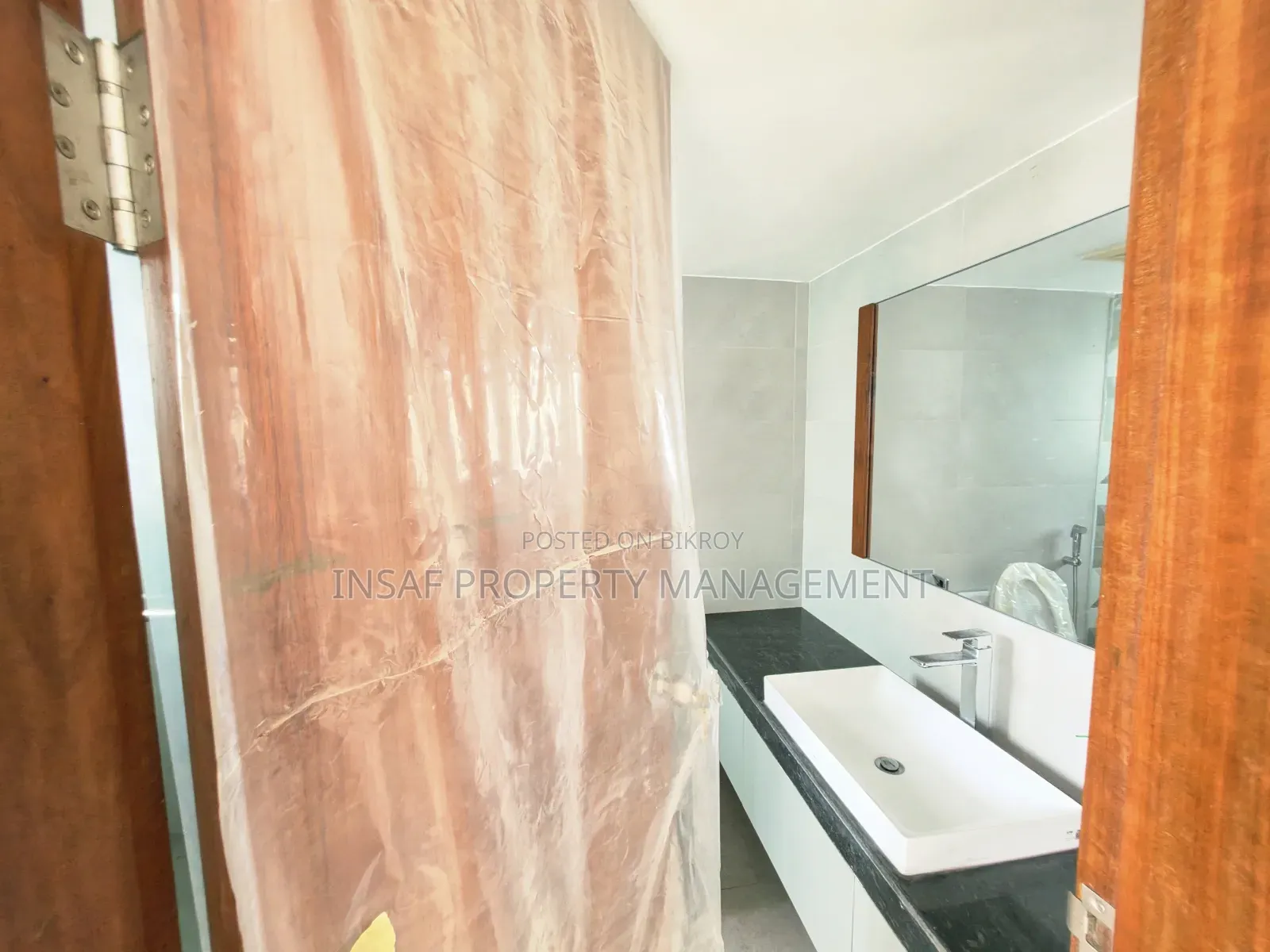 4 Bedroom Apartment in Baridhara for Sale in Baridhara